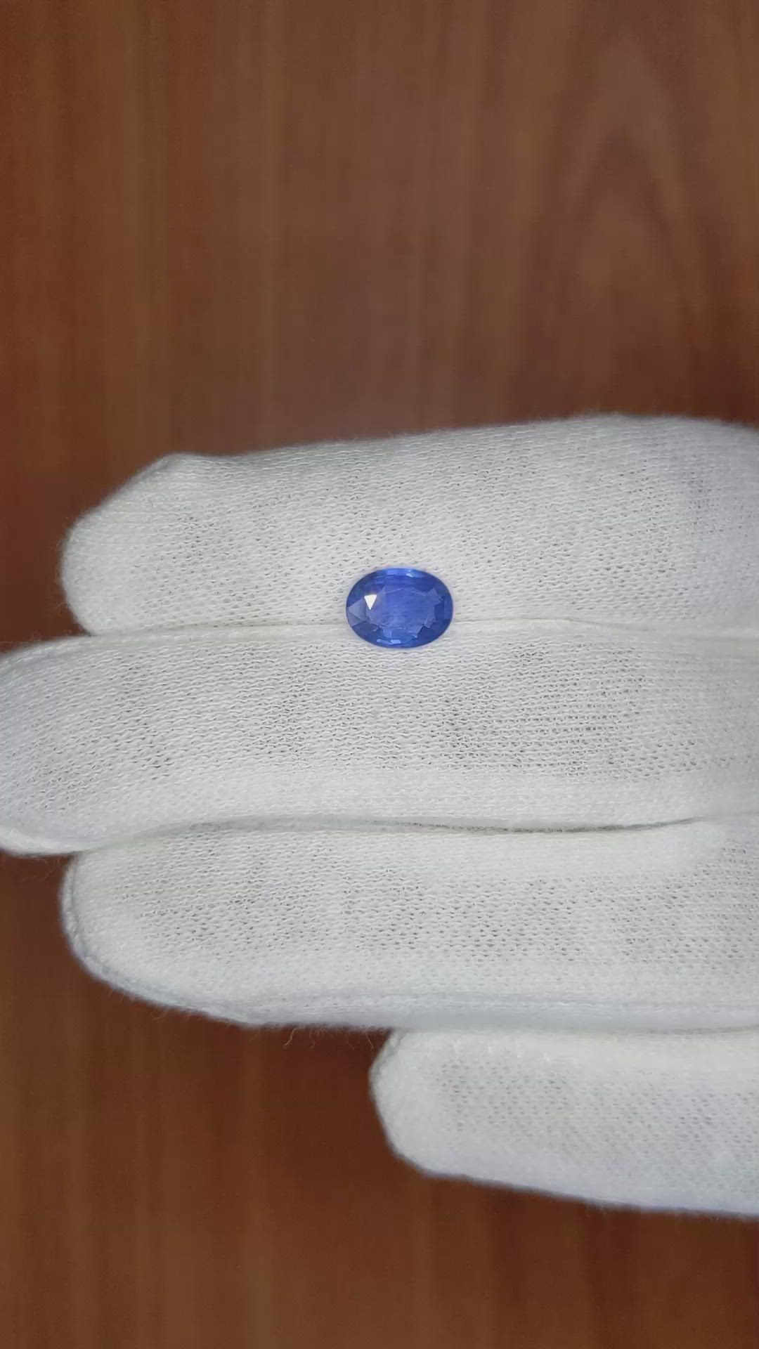 1.42 Ct. Blue Sapphire from Ceylon (Sri Lanka) Size Video