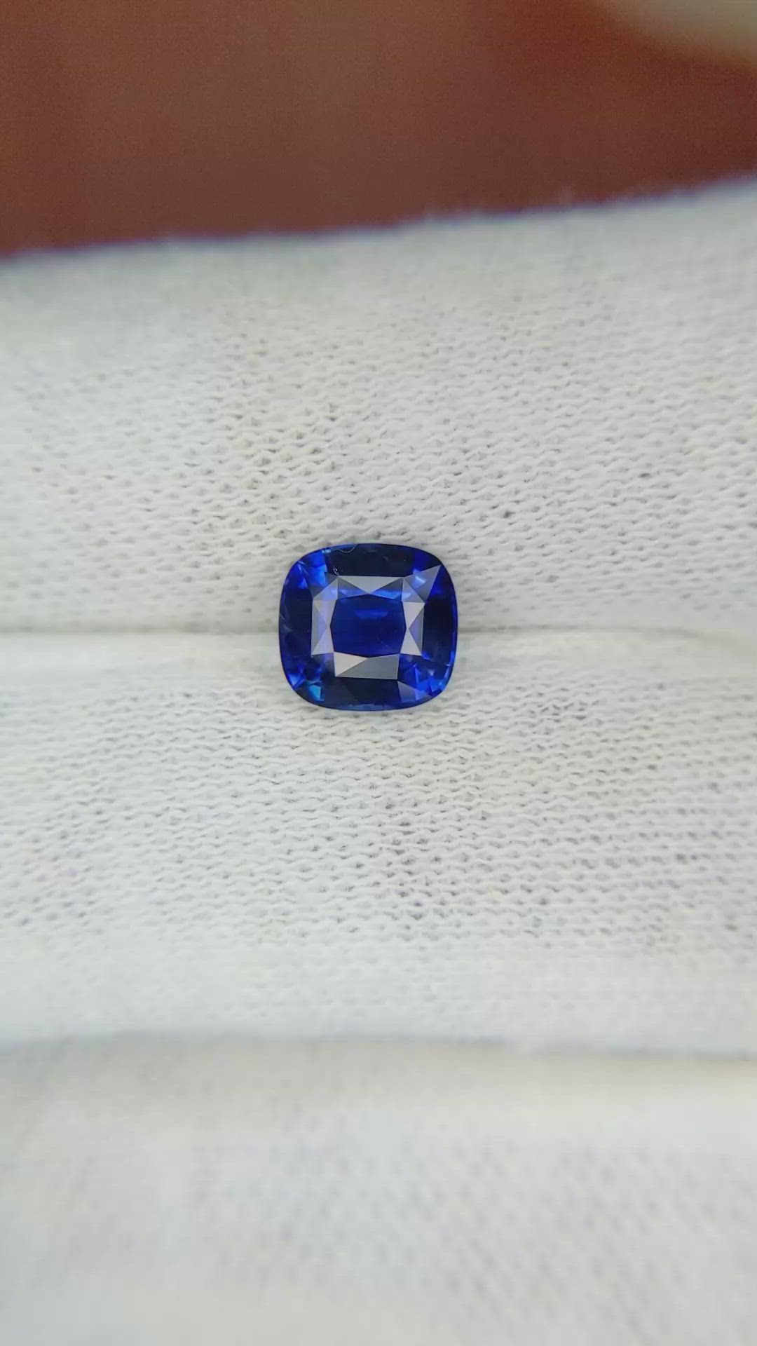 1.69 Ct. Blue Sapphire from Ceylon (Sri Lanka) Size Video