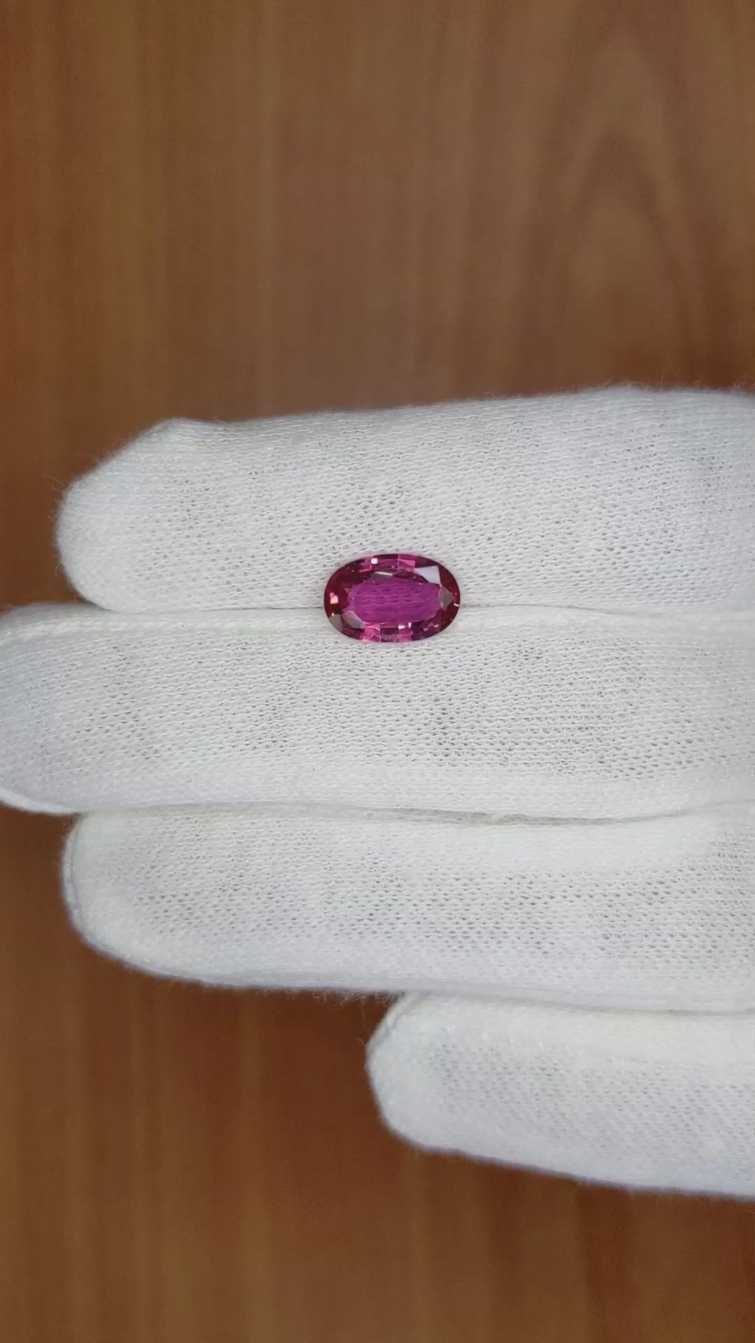 2.13 Ct. Reddish Pink Sapphire from Ceylon (Sri Lanka) Size Video
