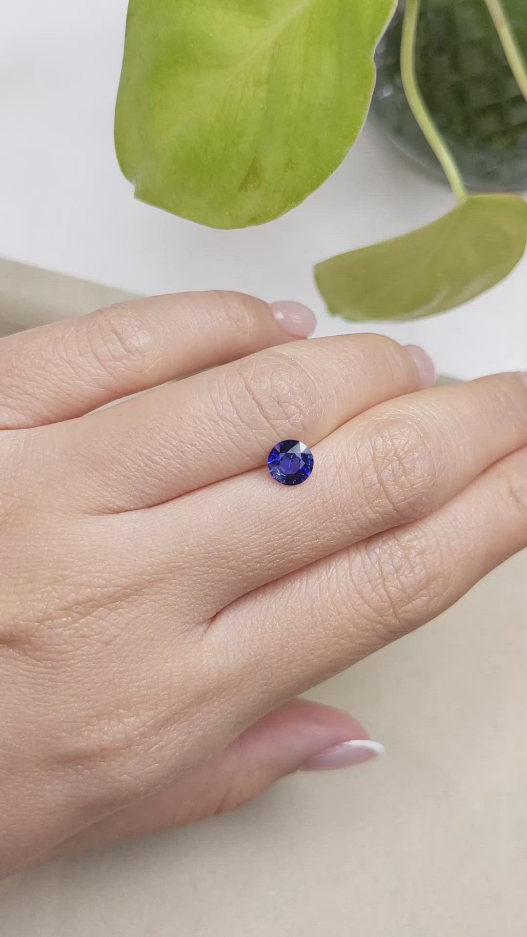 0.90 Ct. Blue Sapphire from Ceylon (Sri Lanka) Size Video