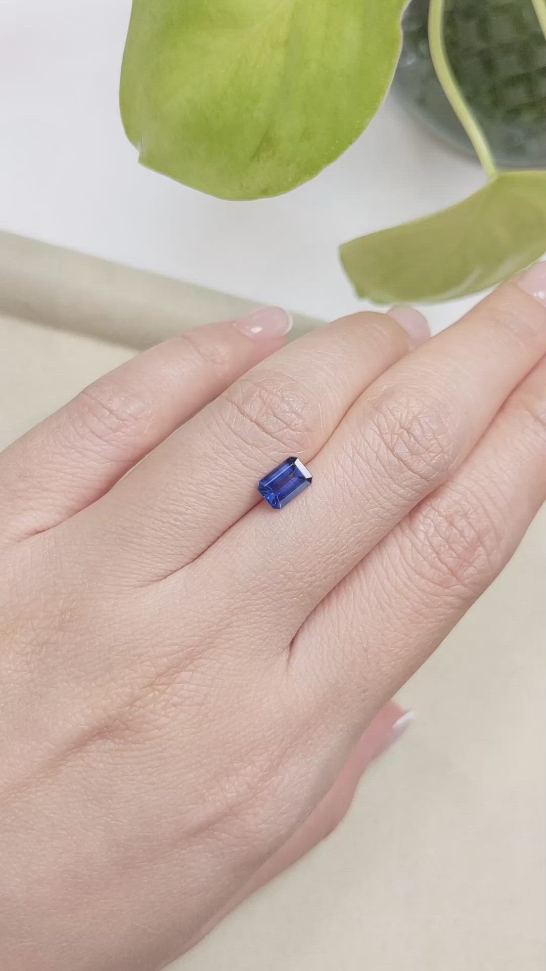 1.06 Ct. Blue Sapphire from Ceylon (Sri Lanka) Size Video