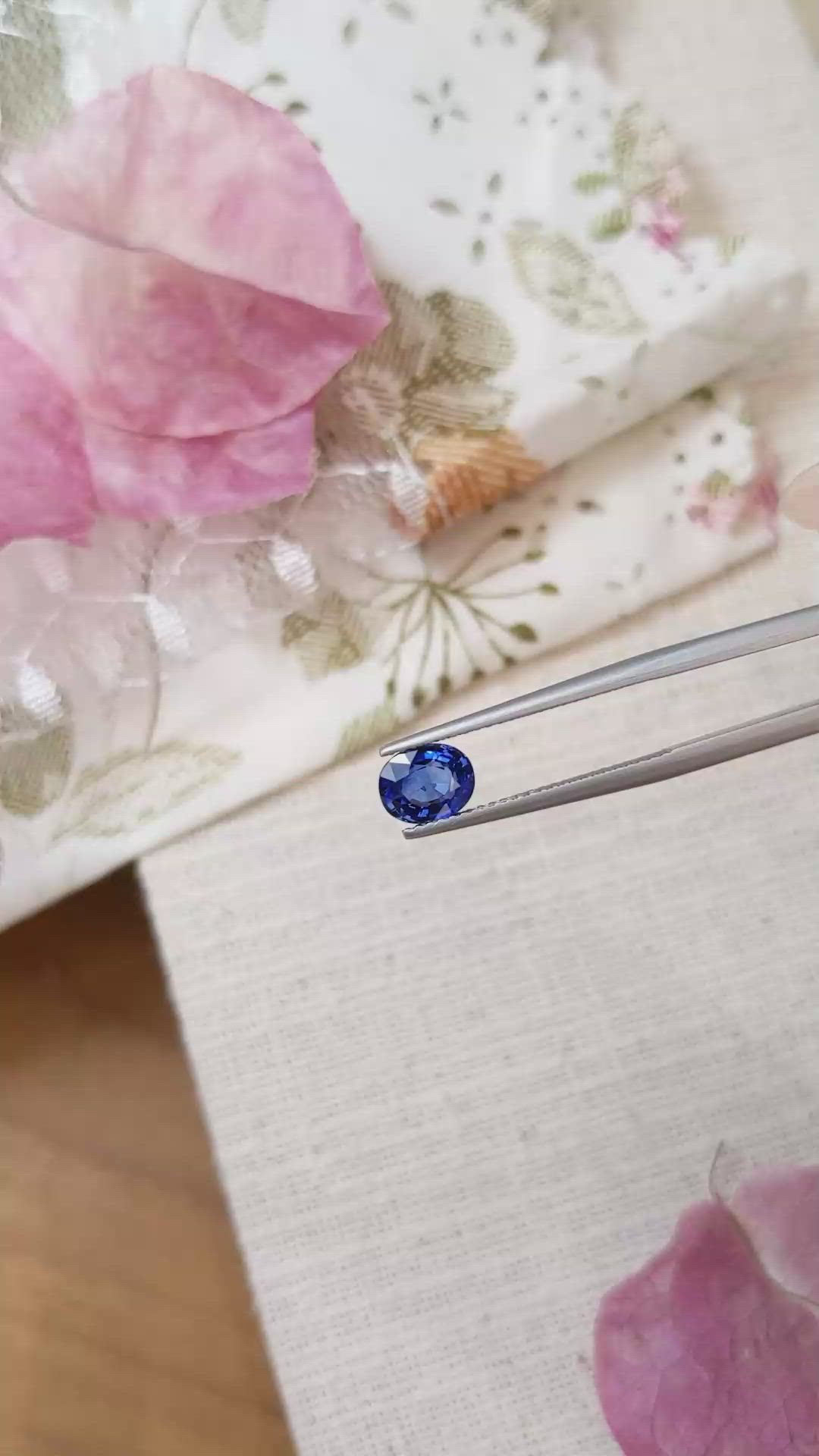 1.34 Ct. Blue Sapphire from Ceylon (Sri Lanka) Size Video