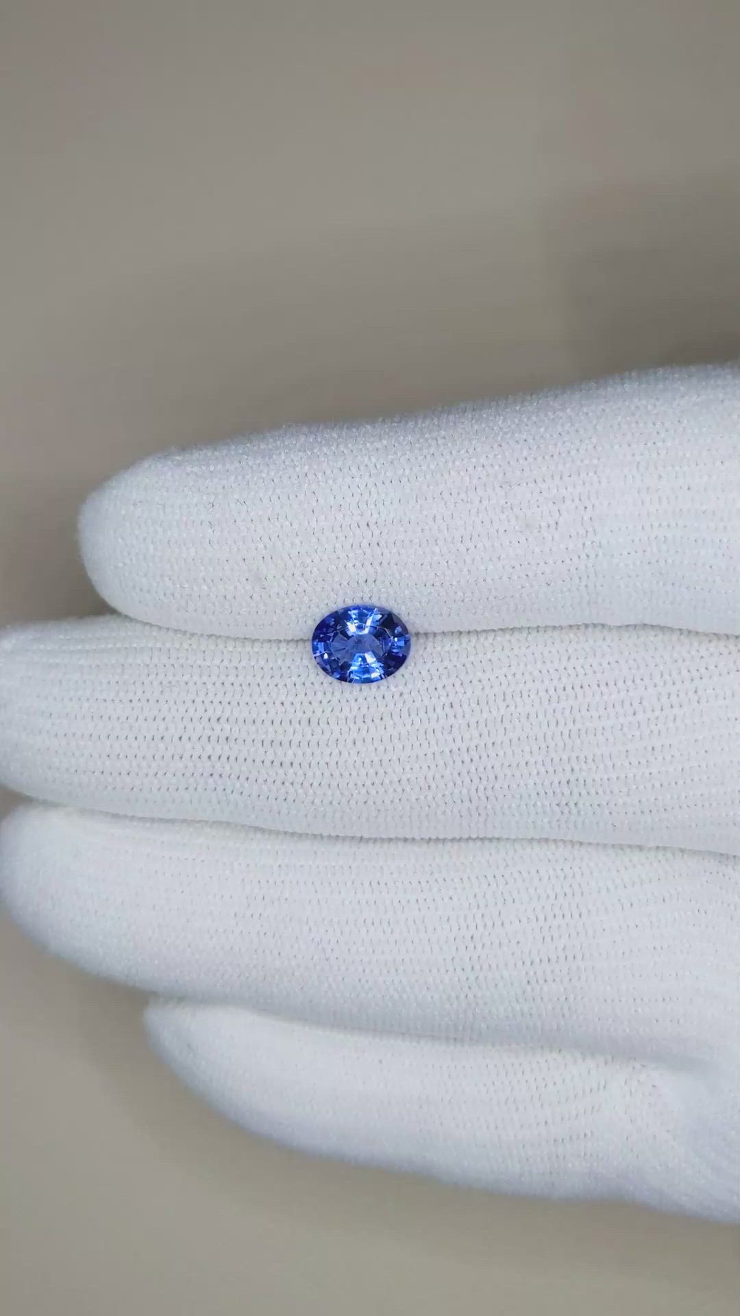 1.27 Ct. Blue Sapphire from Ceylon (Sri Lanka) Size Video