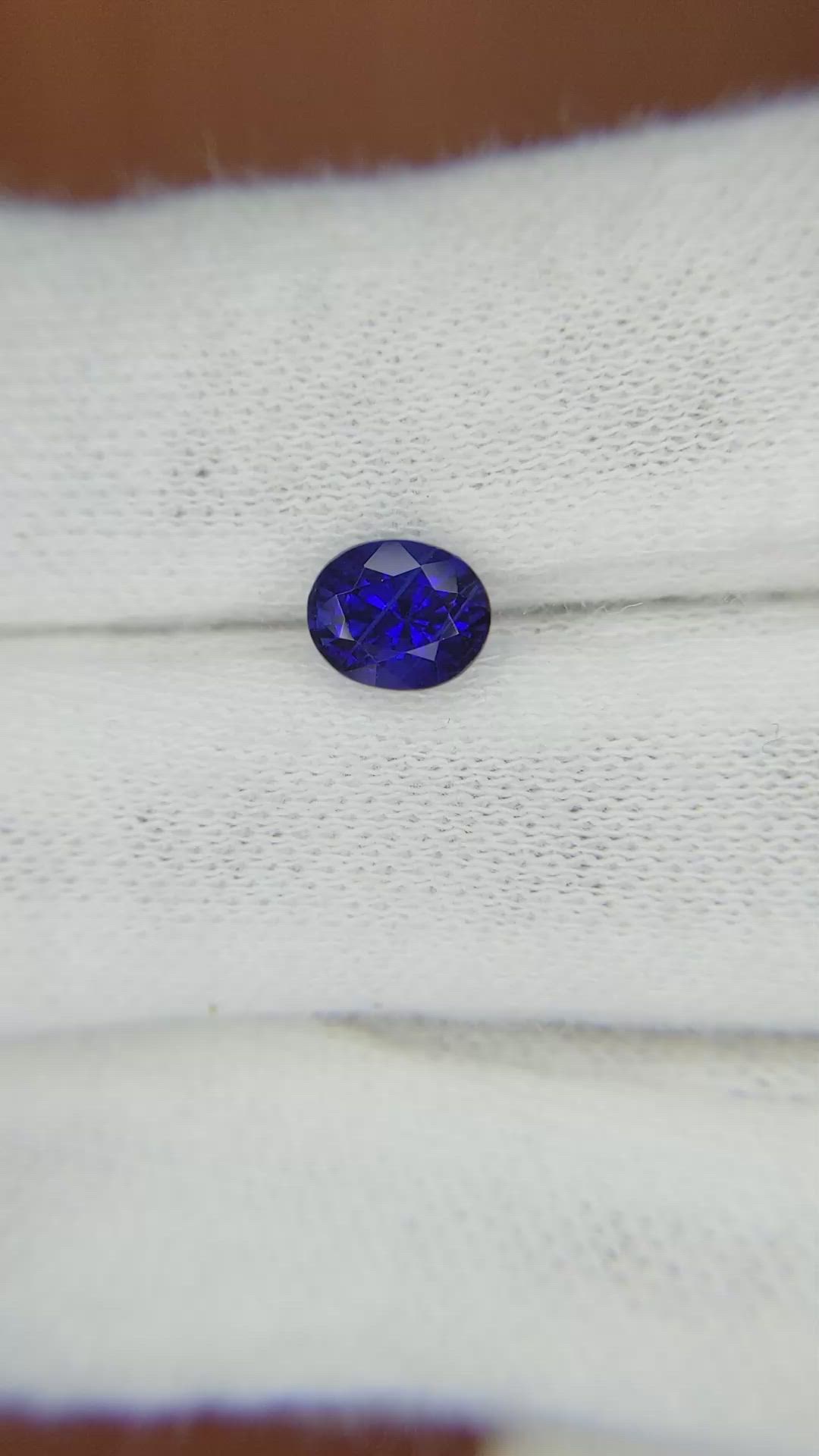 1.14 Ct. Blue Sapphire from Ceylon (Sri Lanka) Size Video