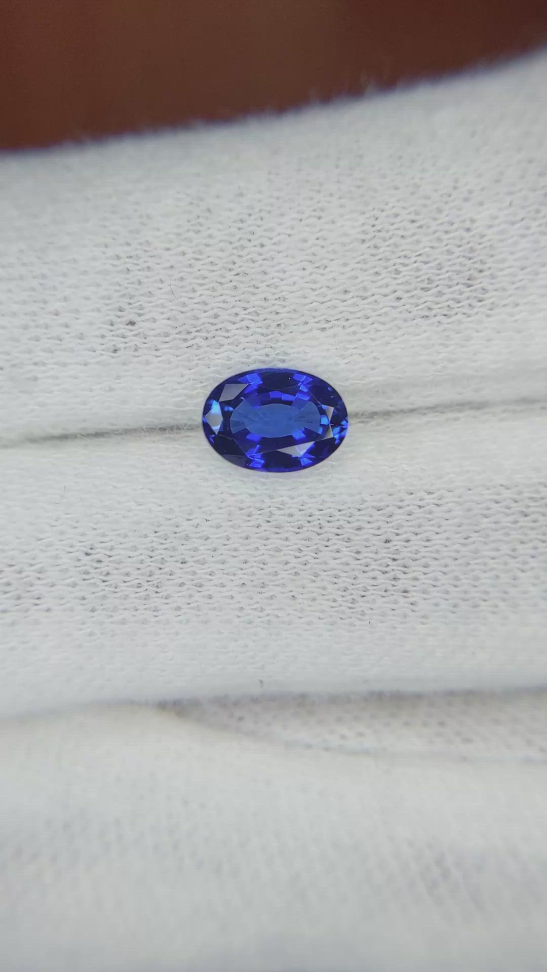 1.19 Ct. Blue Sapphire from Ceylon (Sri Lanka) Size Video