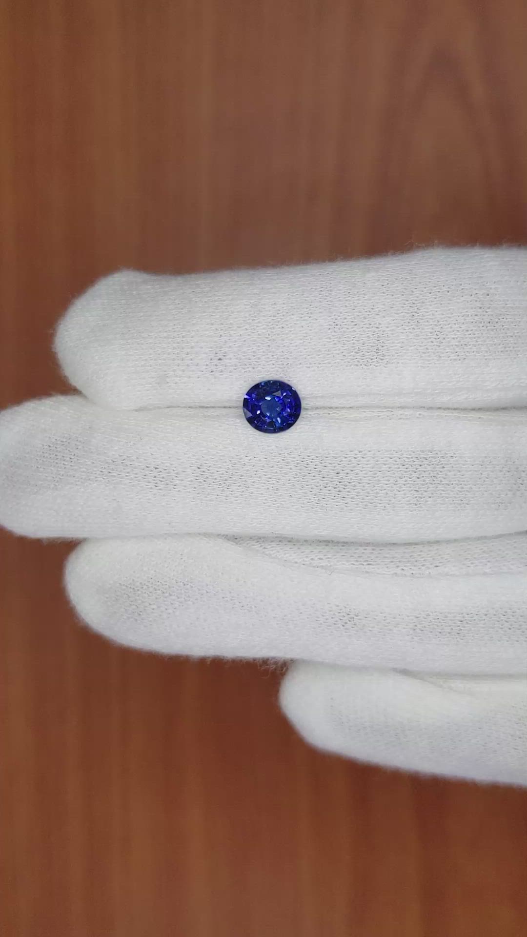 0.93 Ct. Blue Sapphire from Ceylon (Sri Lanka) Size Video
