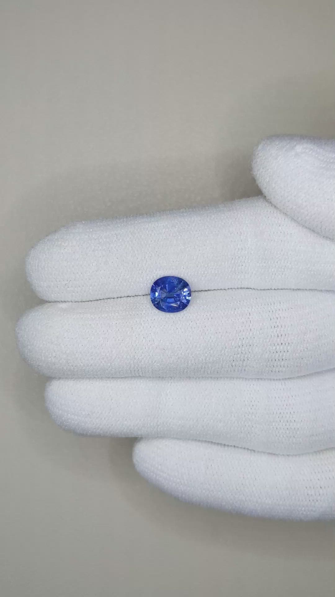 1.24 Ct. Blue Sapphire from Ceylon (Sri Lanka) Size Video