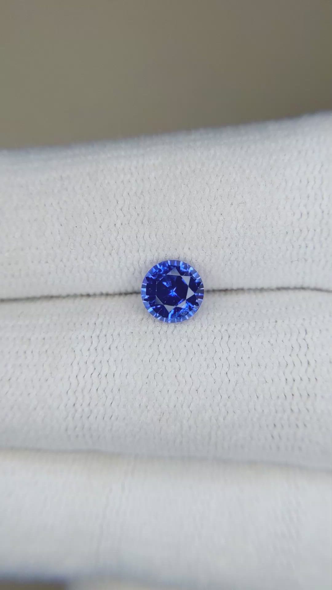 0.82 Ct. Blue Sapphire from Ceylon (Sri Lanka) Size Video