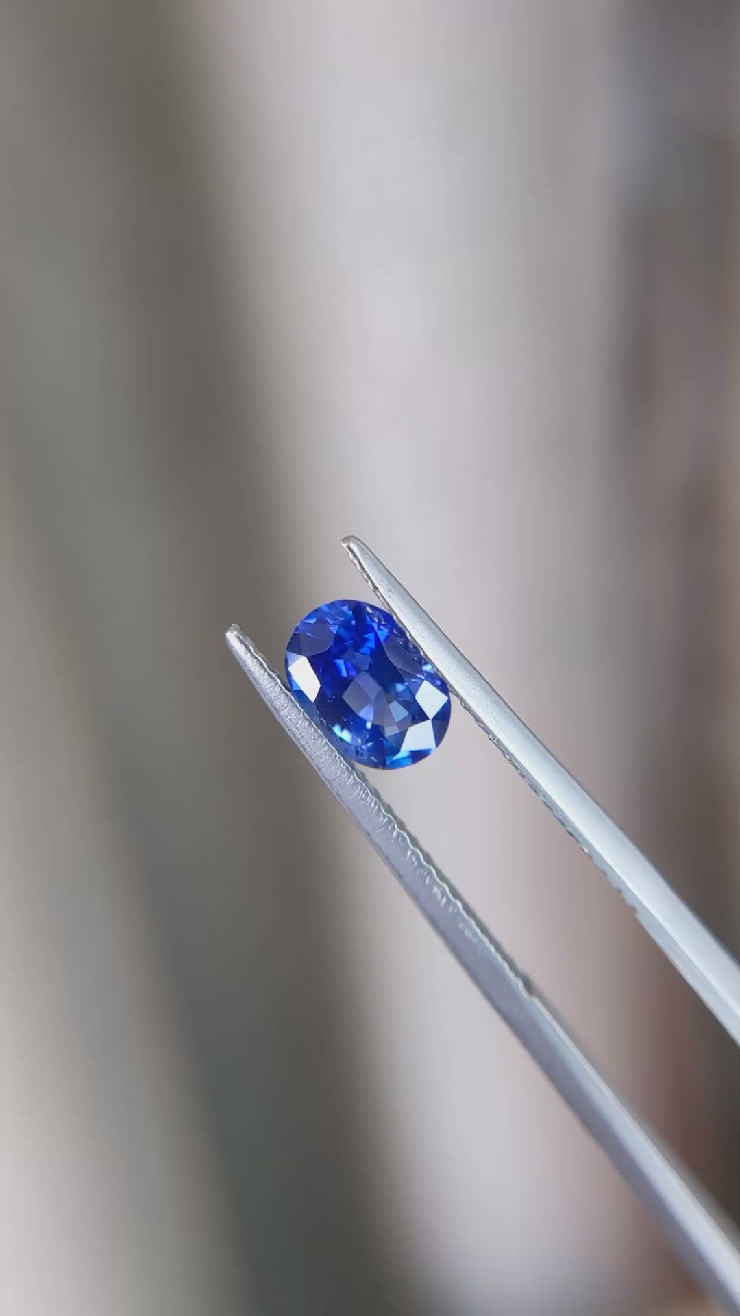 1.21 Ct. Blue Sapphire from Ceylon (Sri Lanka) Size Video