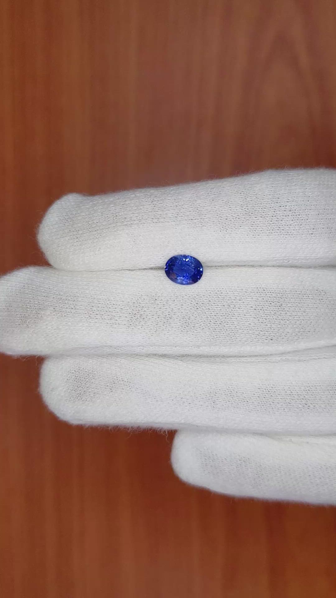 0.92 Ct. Blue Sapphire from Ceylon (Sri Lanka) Size Video