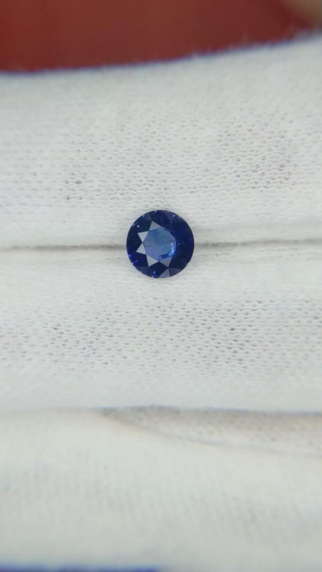 0.86 Ct. Blue Sapphire from Ceylon (Sri Lanka) Size Video