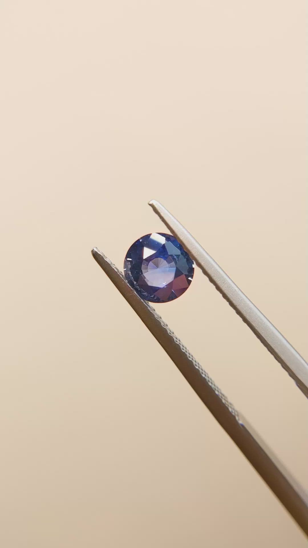 0.86 Ct. Blue Sapphire from Ceylon (Sri Lanka) Size Video