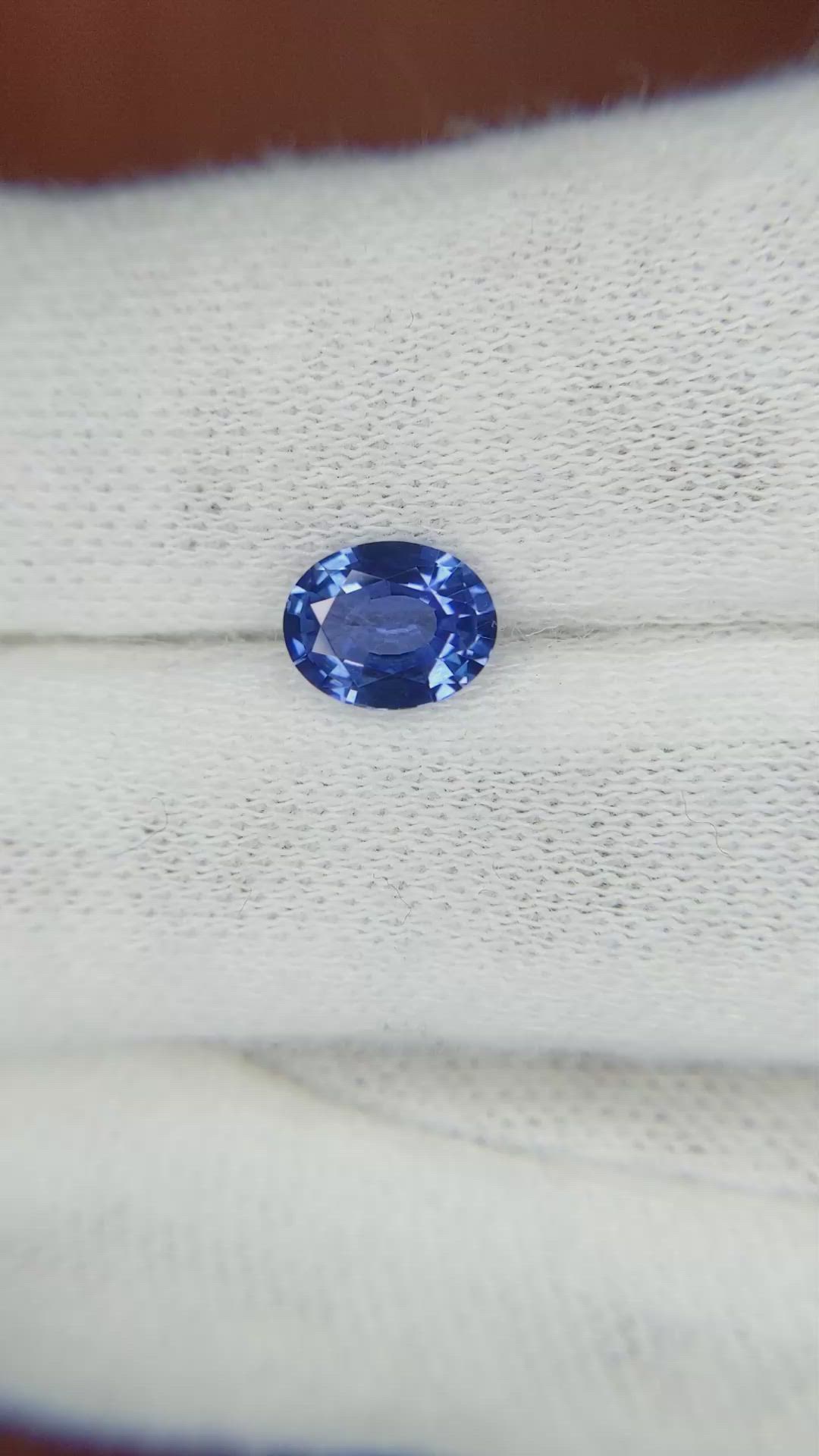 0.97 Ct. Blue Sapphire from Ceylon (Sri Lanka) Size Video