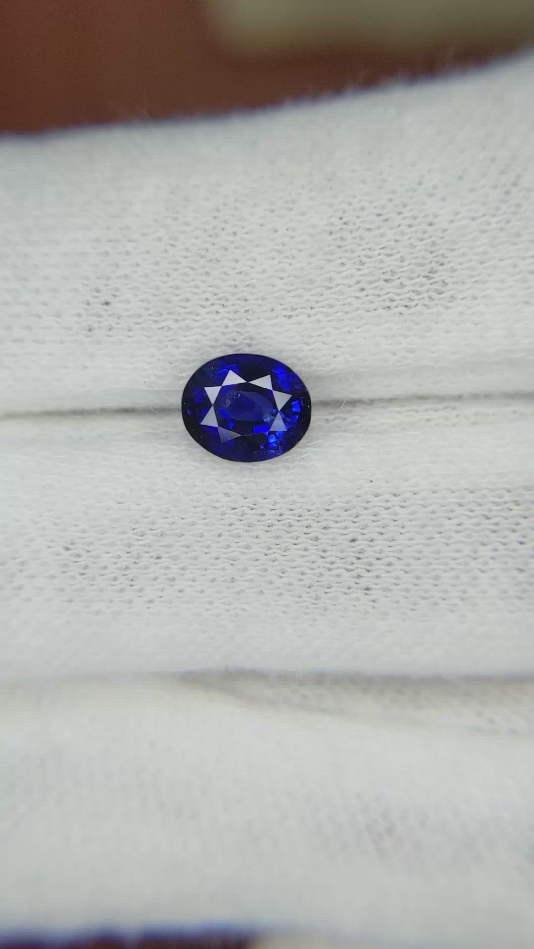 1.49 Ct. Blue Sapphire from Ceylon (Sri Lanka) Size Video