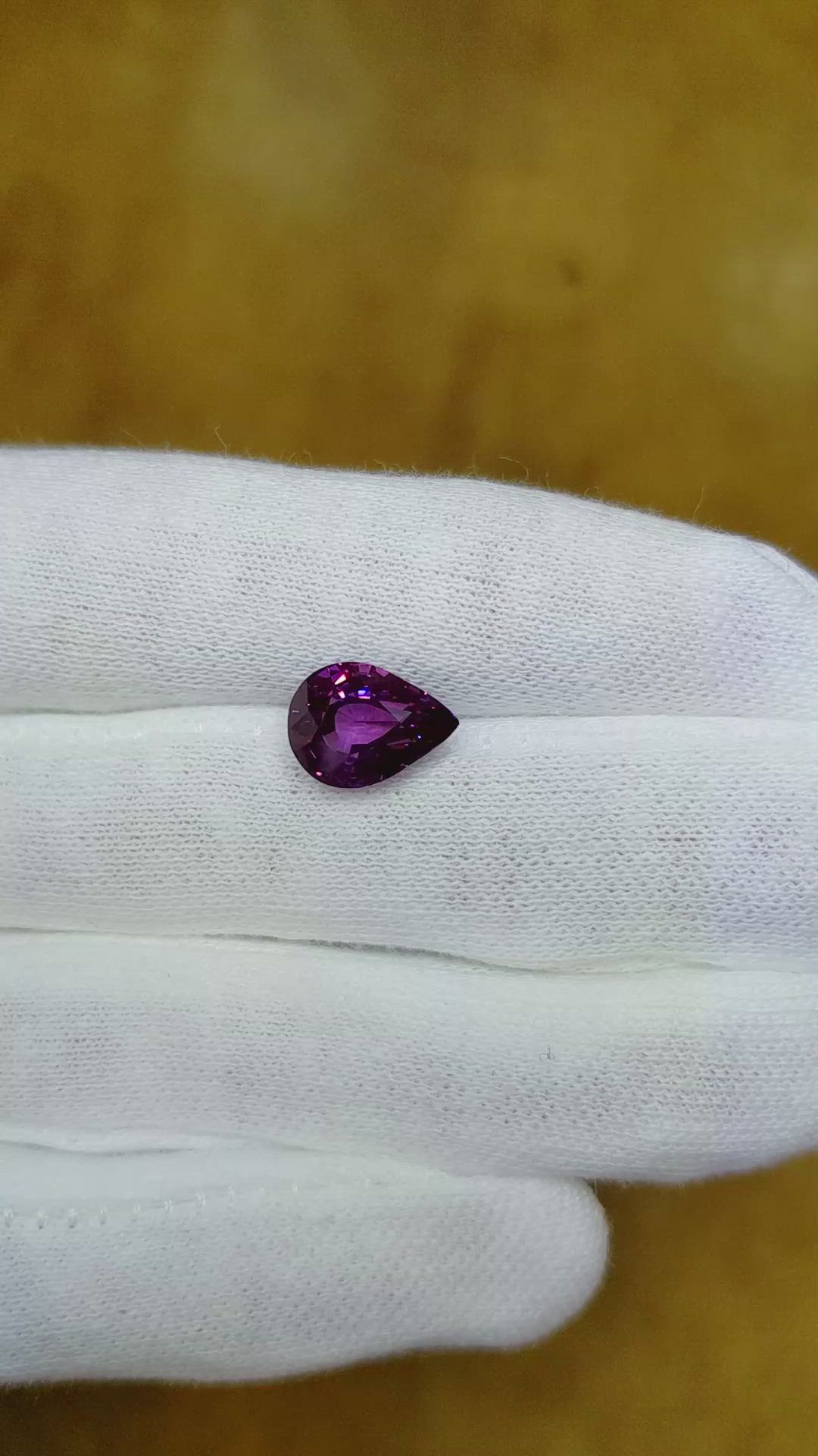 4.30 Ct. Purple Sapphire from Ceylon (Sri Lanka) Size Video
