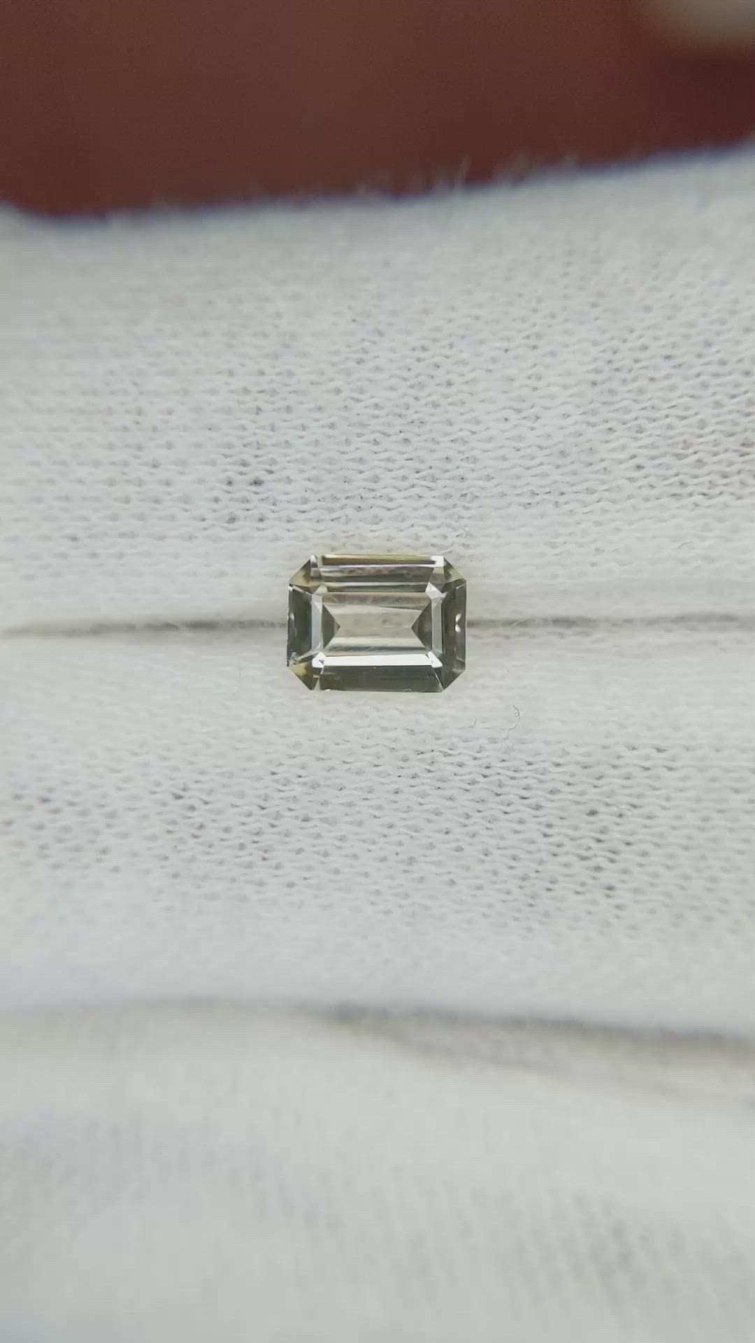 0.97 Ct. Yellow Sapphire from Ceylon (Sri Lanka) Size Video