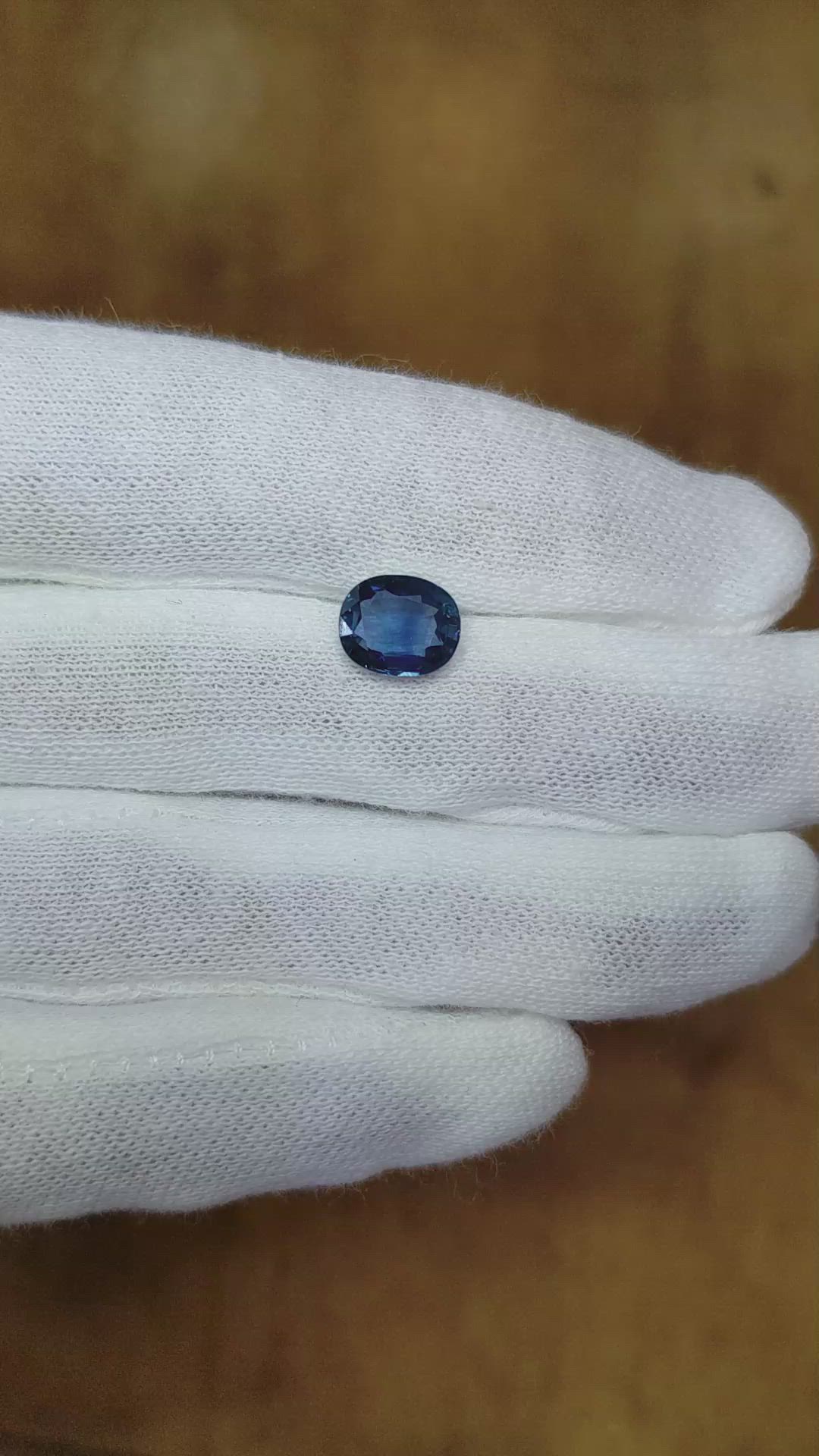 2.14 Ct. Blue Sapphire from Ceylon (Sri Lanka) Size Video