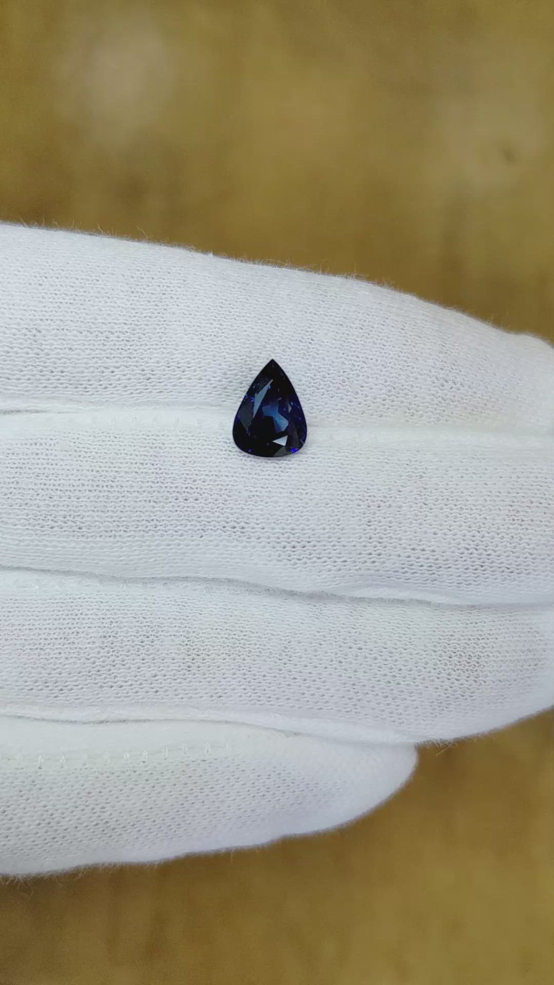 2.77 Ct. Blue Sapphire from Ceylon (Sri Lanka) Size Video