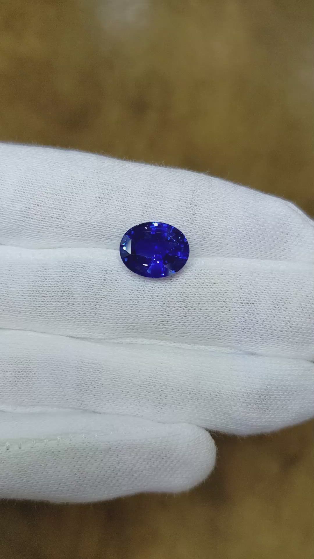 6.22 Ct. Blue Sapphire from Ceylon (Sri Lanka) Size Video