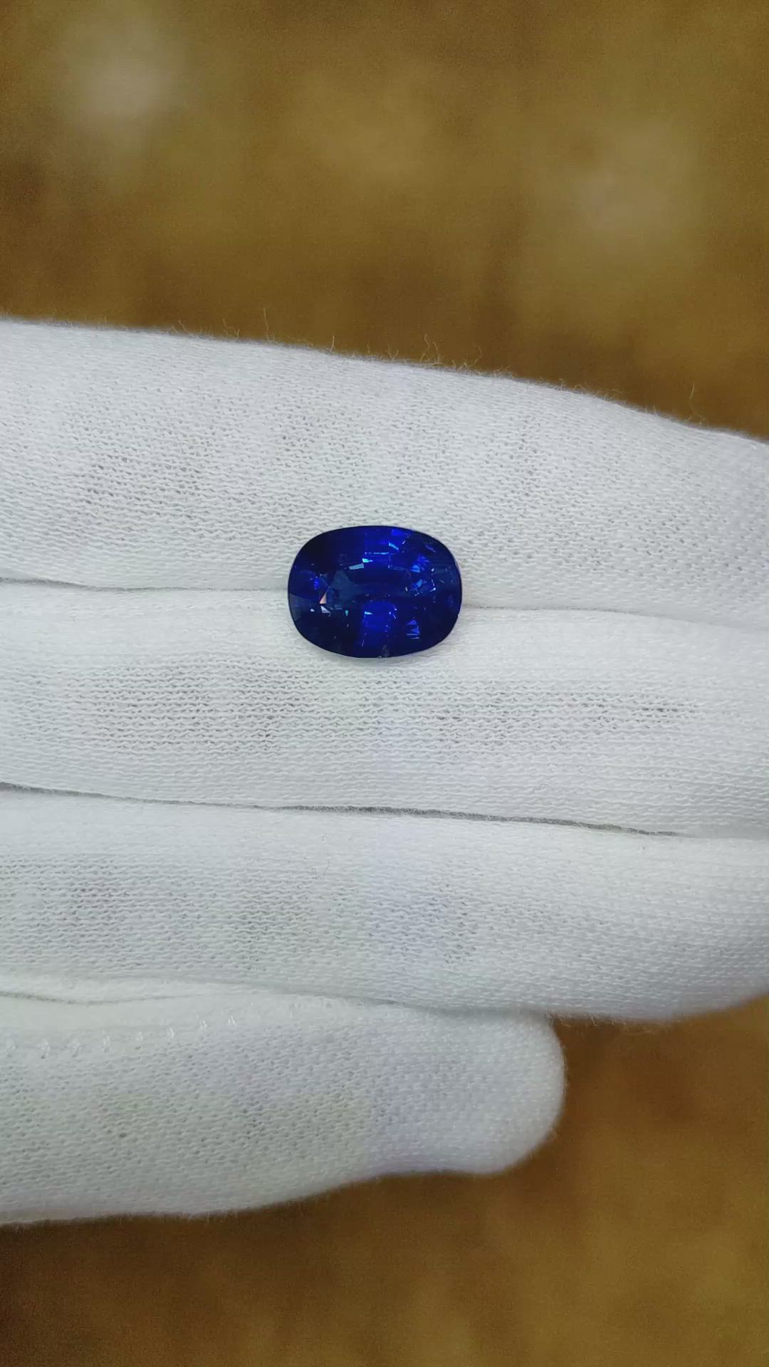 5.50 Ct. Blue Sapphire from Madagascar Size Video