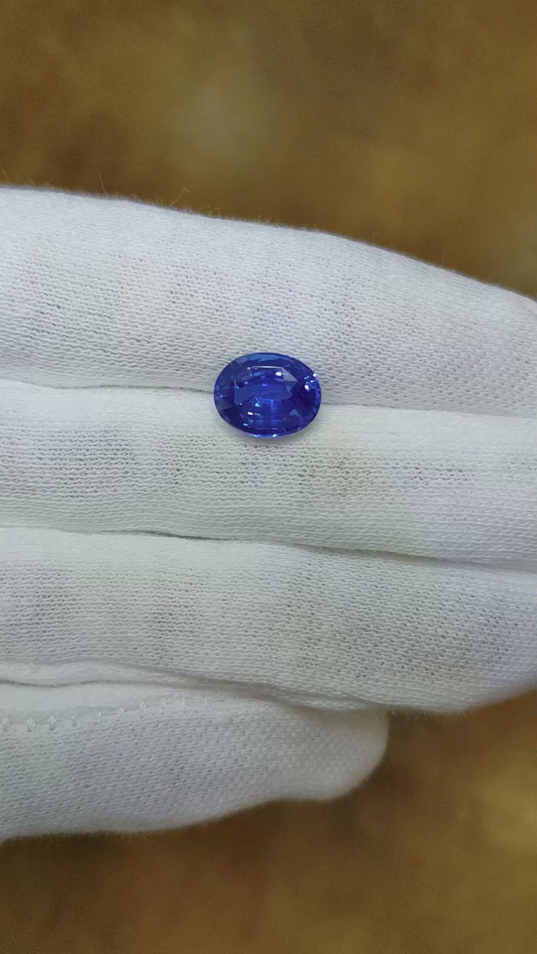 3.55 Ct. Blue Sapphire from Ceylon (Sri Lanka) Size Video