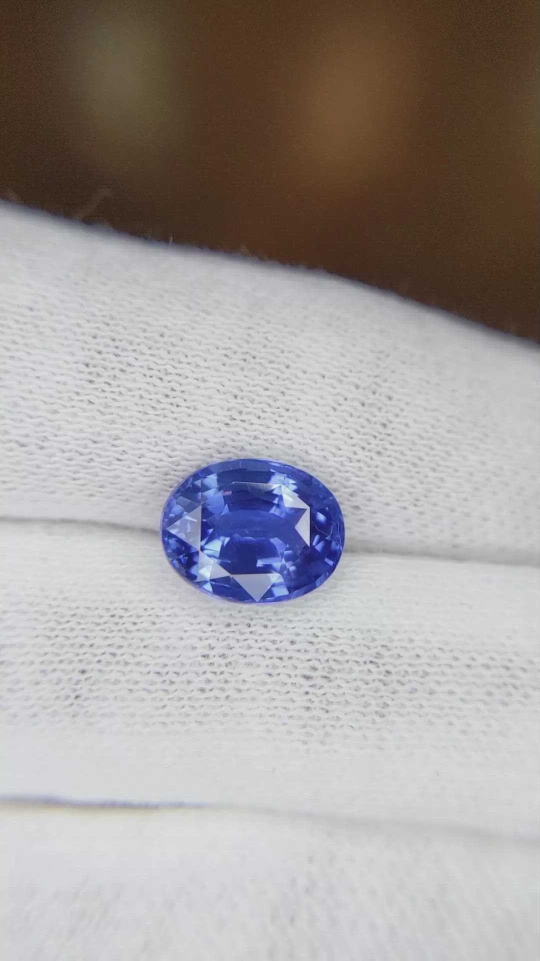 3.55 Ct. Blue Sapphire from Ceylon (Sri Lanka) Size Video