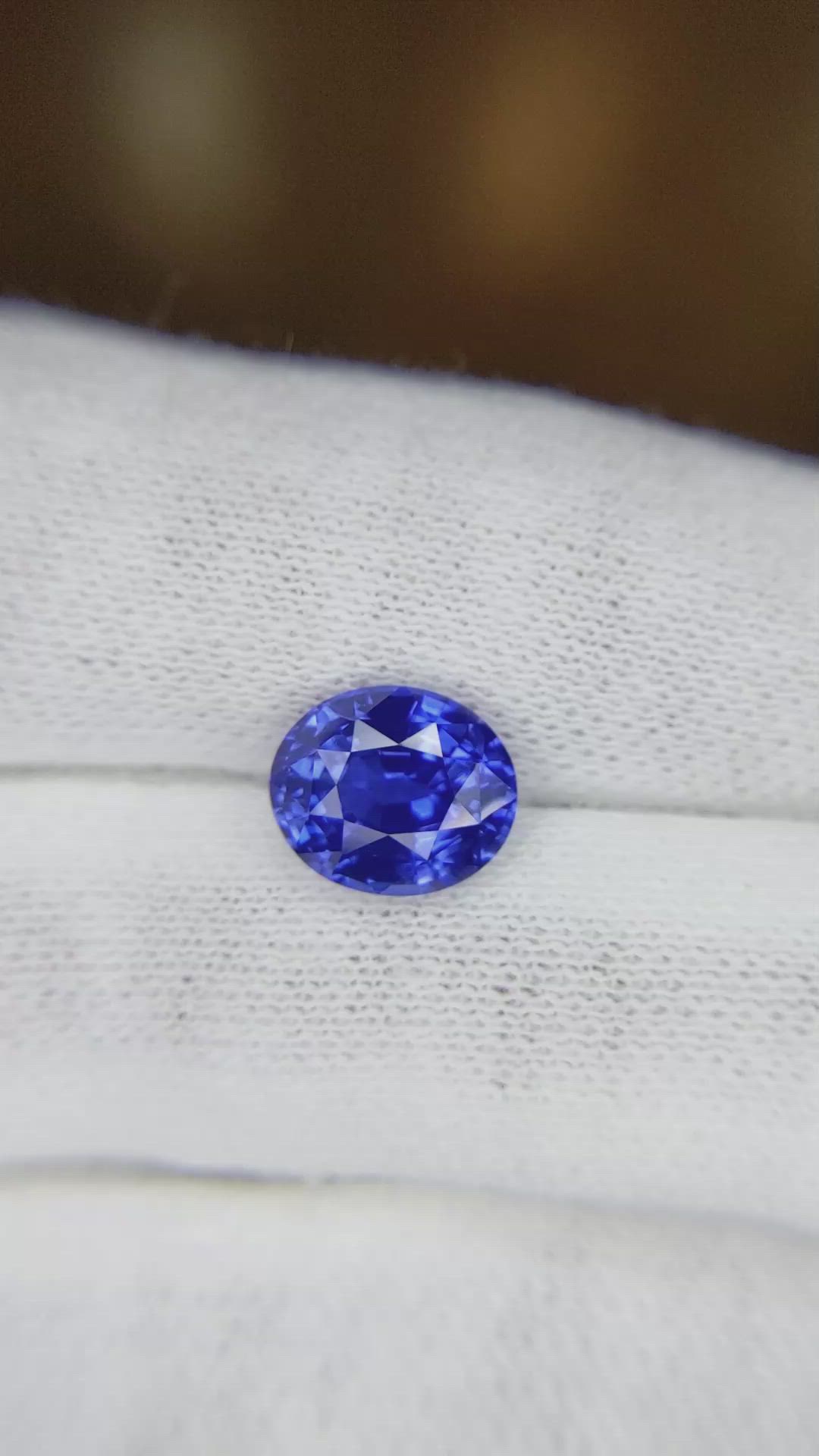 3.09 Ct. Blue Sapphire from Ceylon (Sri Lanka) Size Video