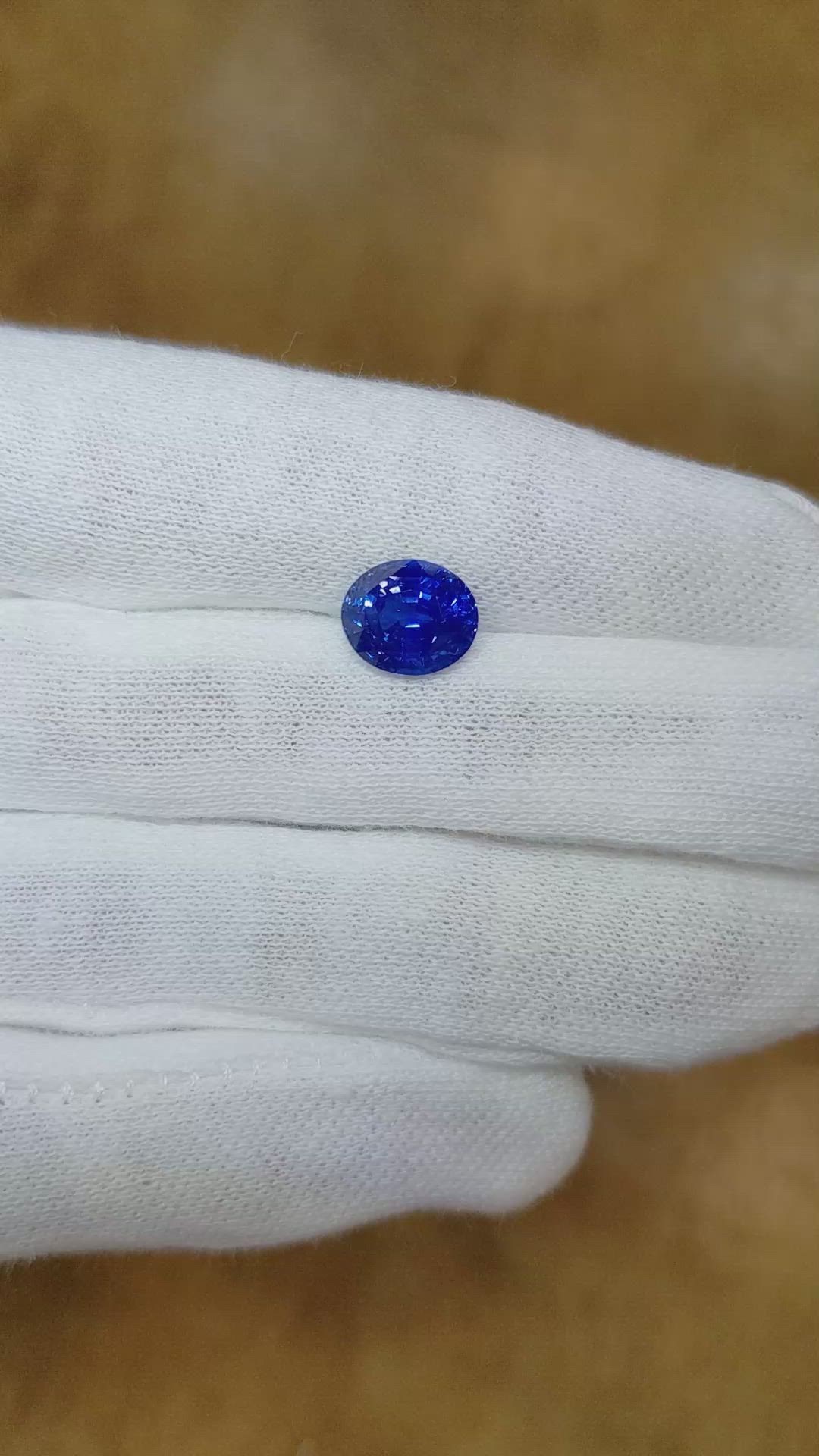 3.09 Ct. Blue Sapphire from Ceylon (Sri Lanka) Size Video