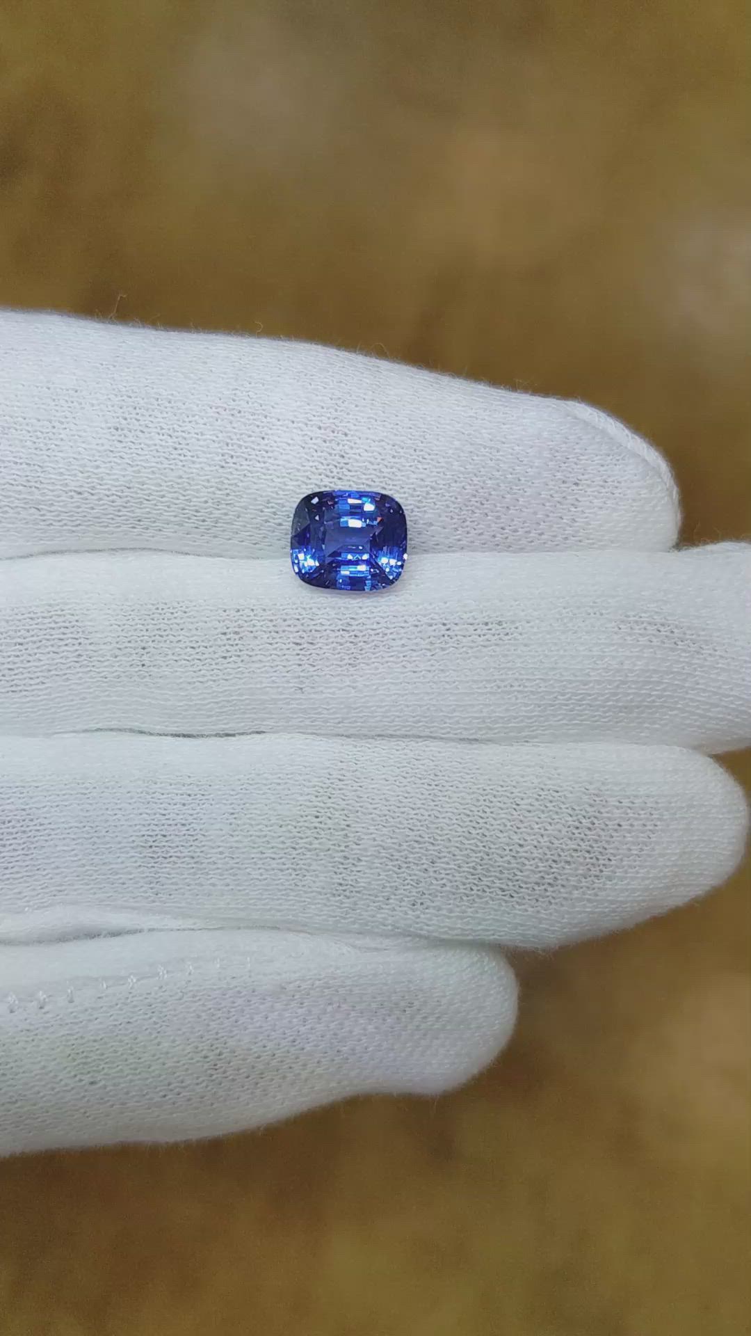 3.03 Ct. Blue Sapphire from Ceylon (Sri Lanka) Size Video