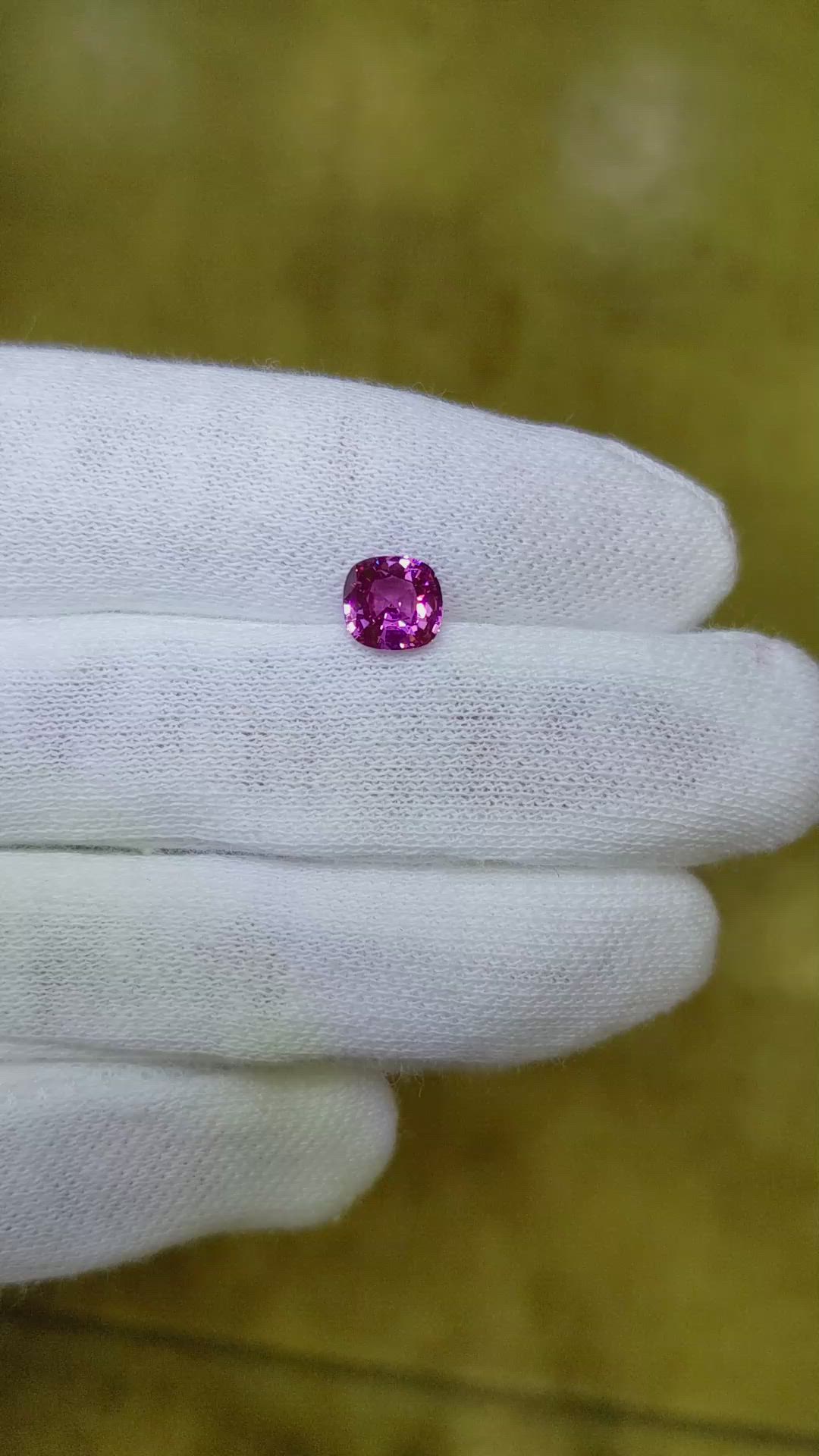 1.15 Ct. Pink Sapphire from Ceylon (Sri Lanka) Size Video