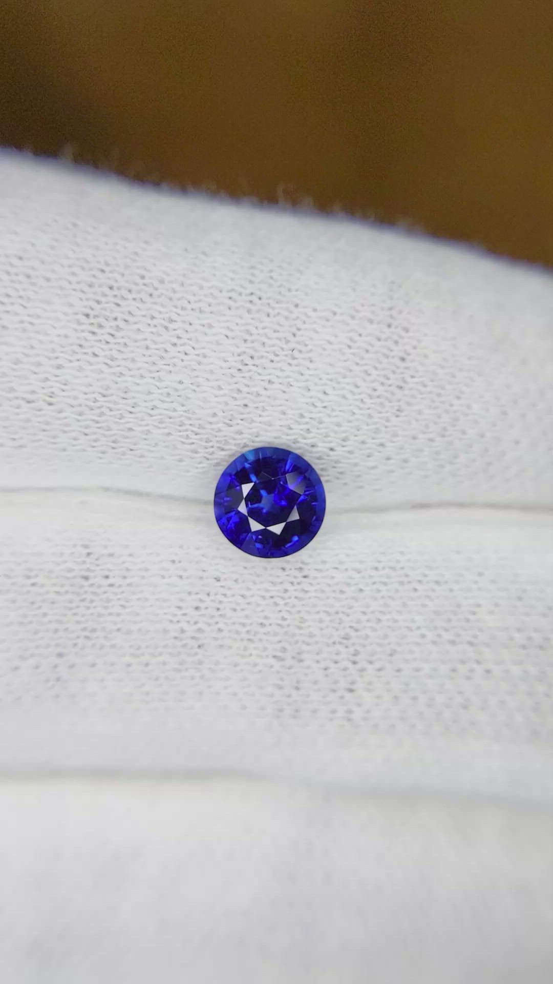 1.14 Ct. Blue Sapphire from Ceylon (Sri Lanka) Size Video