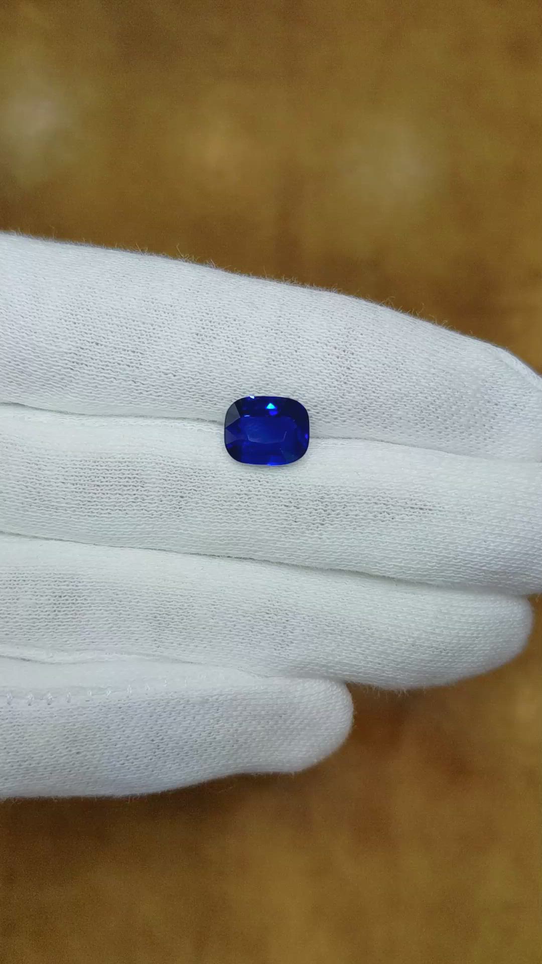 3.01 Ct. Blue Sapphire from Ceylon (Sri Lanka) Size Video