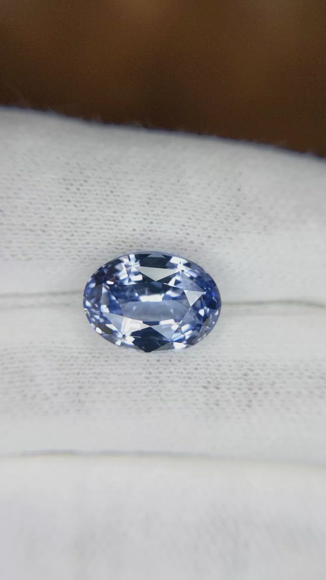 8.07 Ct. Blue Sapphire from Ceylon (Sri Lanka) Size Video