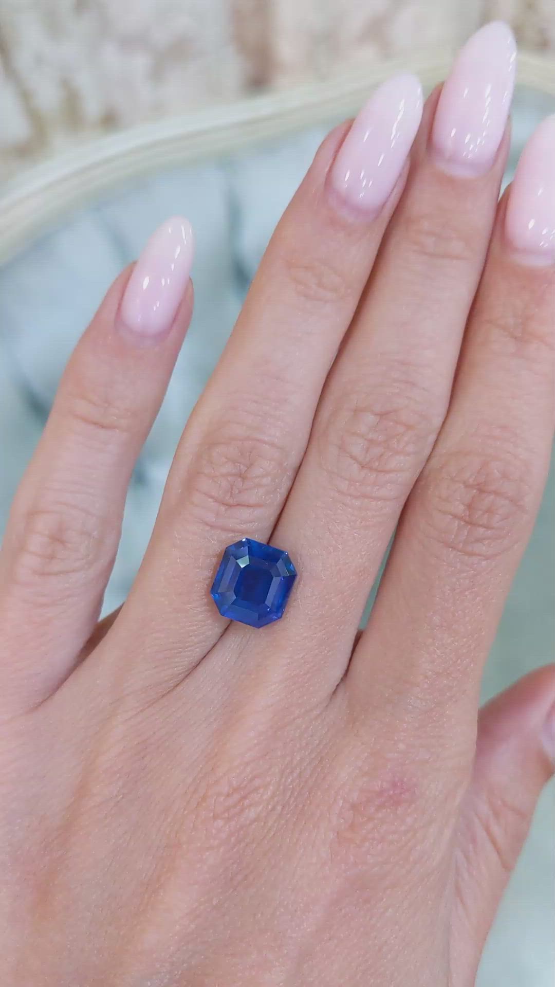 5.53 Ct. Blue Sapphire from Ceylon (Sri Lanka) Size Video