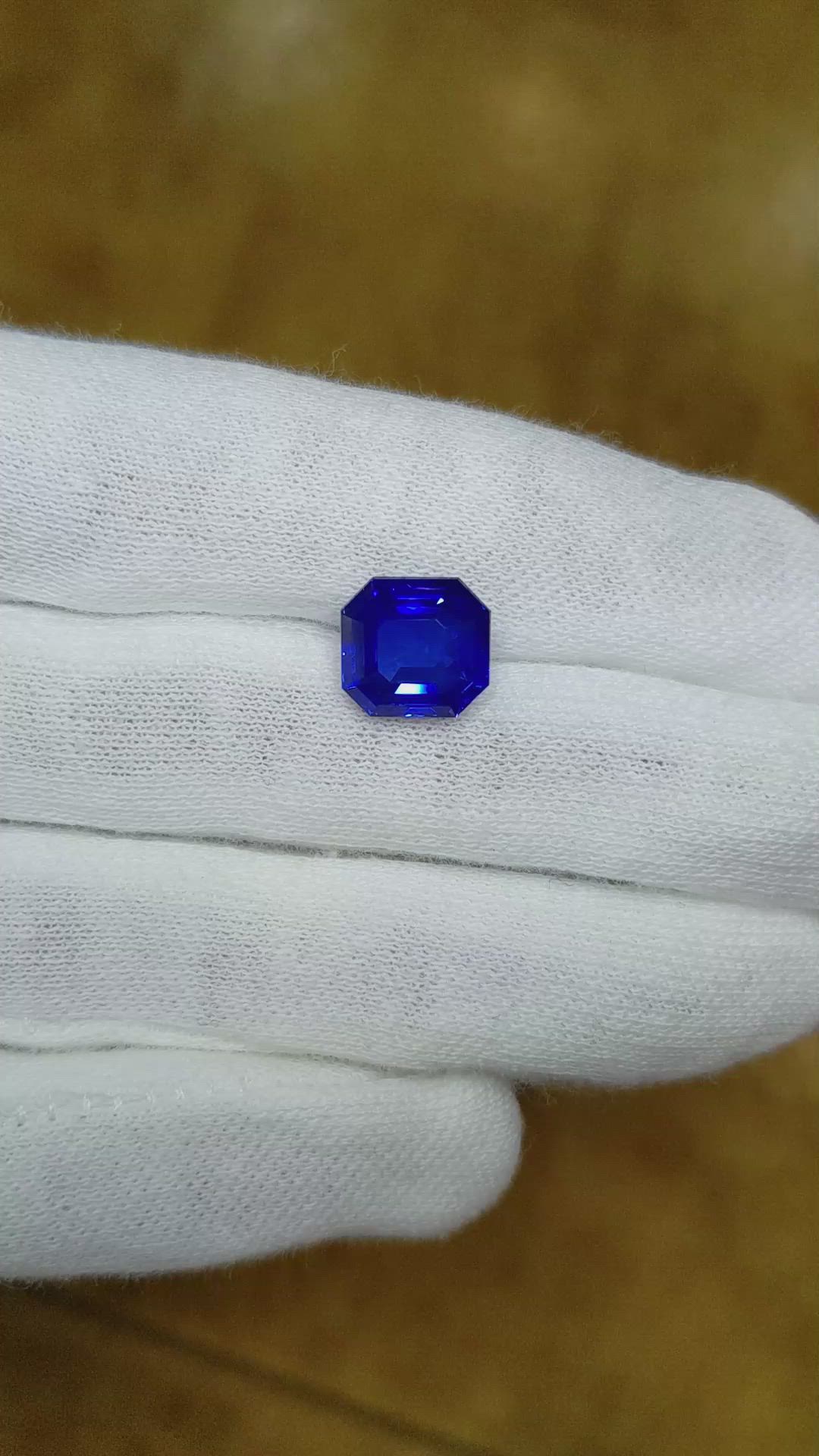 5.53 Ct. Blue Sapphire from Ceylon (Sri Lanka) Size Video