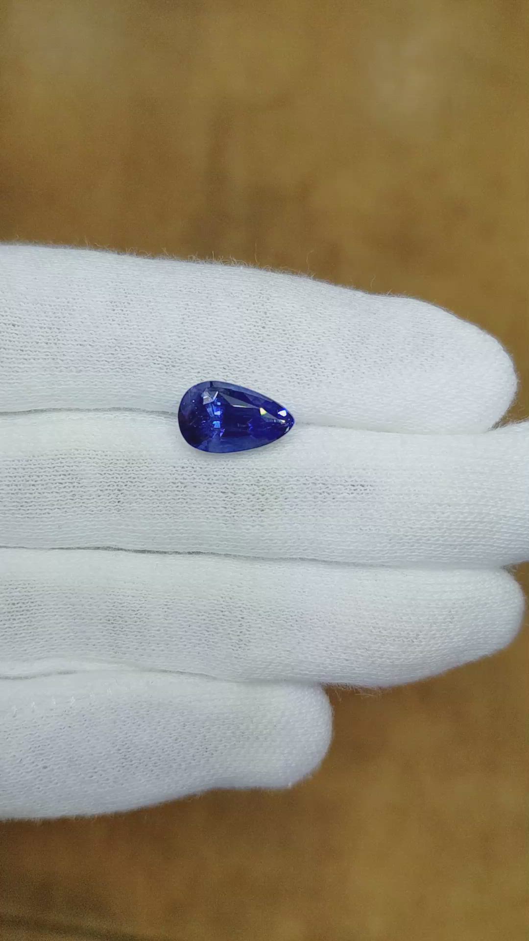 4.04 Ct. Blue Sapphire from Ceylon (Sri Lanka) Size Video