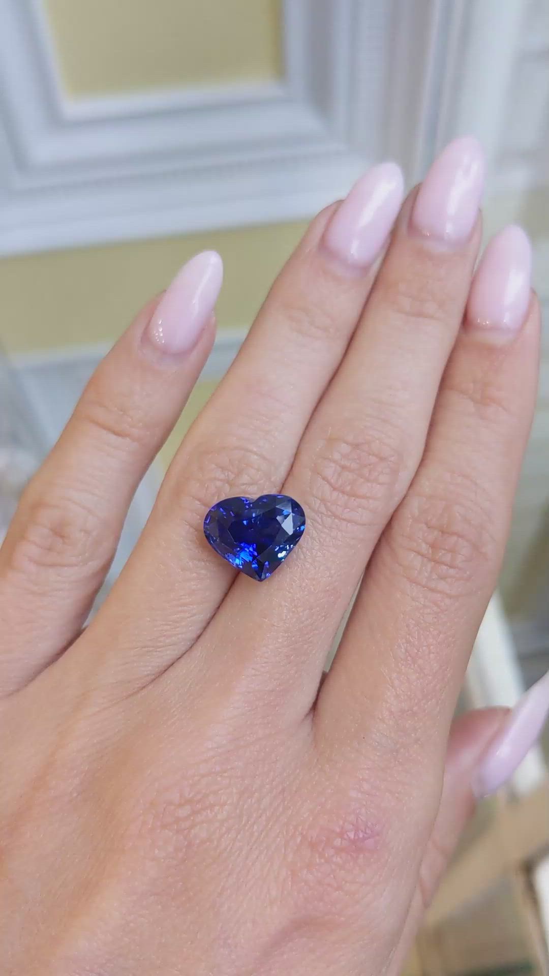 8.11 Ct. Blue Sapphire from Ceylon (Sri Lanka) Size Video