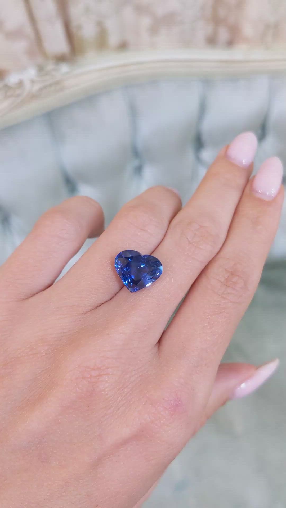 8.11 Ct. Blue Sapphire from Ceylon (Sri Lanka) Size Video
