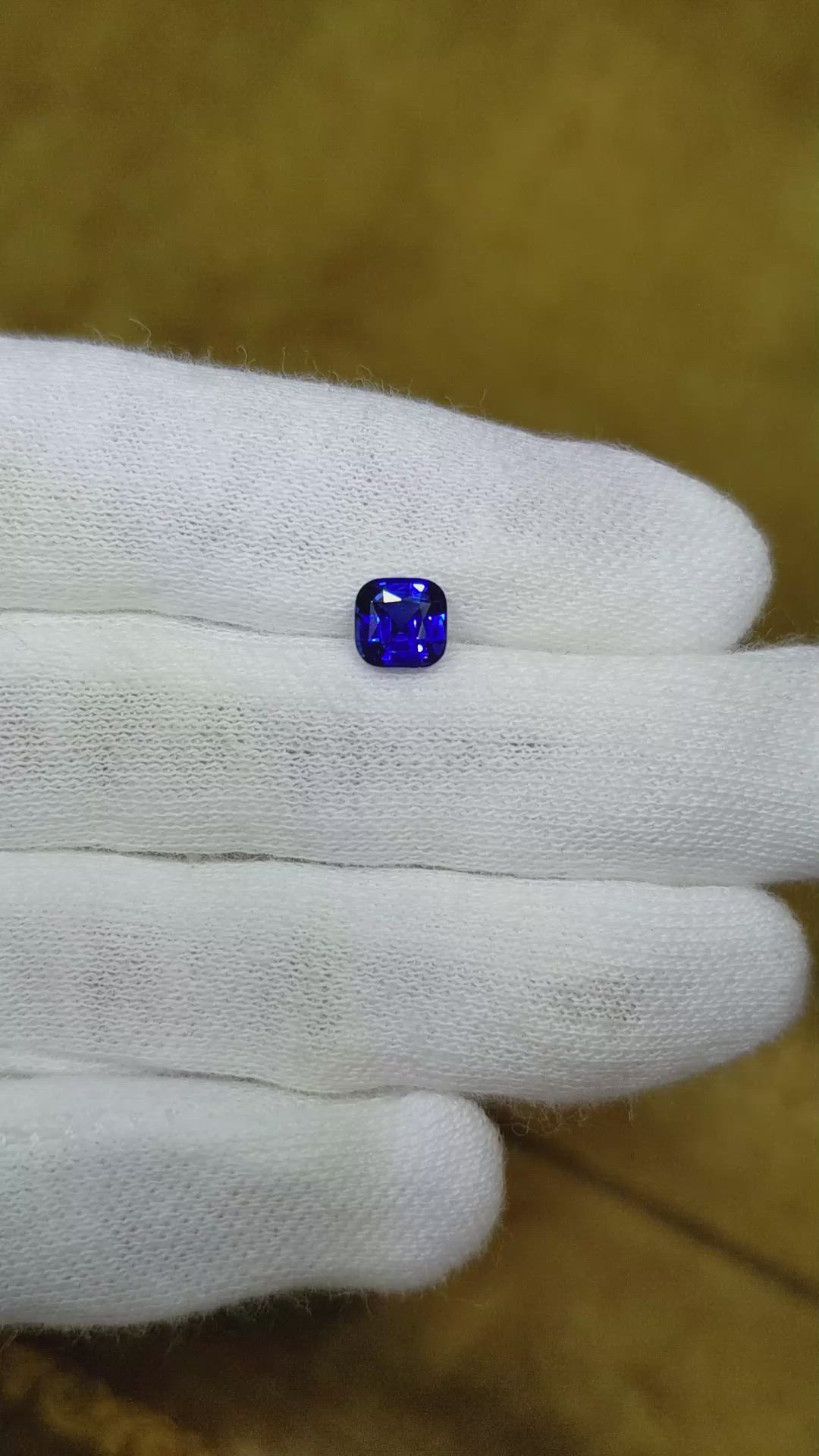 1.10 Ct. Blue Sapphire from Ceylon (Sri Lanka) Size Video