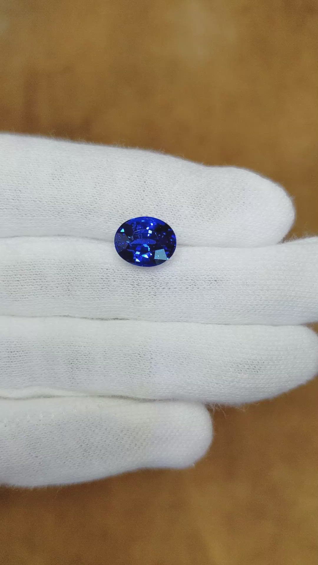 5.12 Ct. Blue Sapphire from Ceylon (Sri Lanka) Size Video