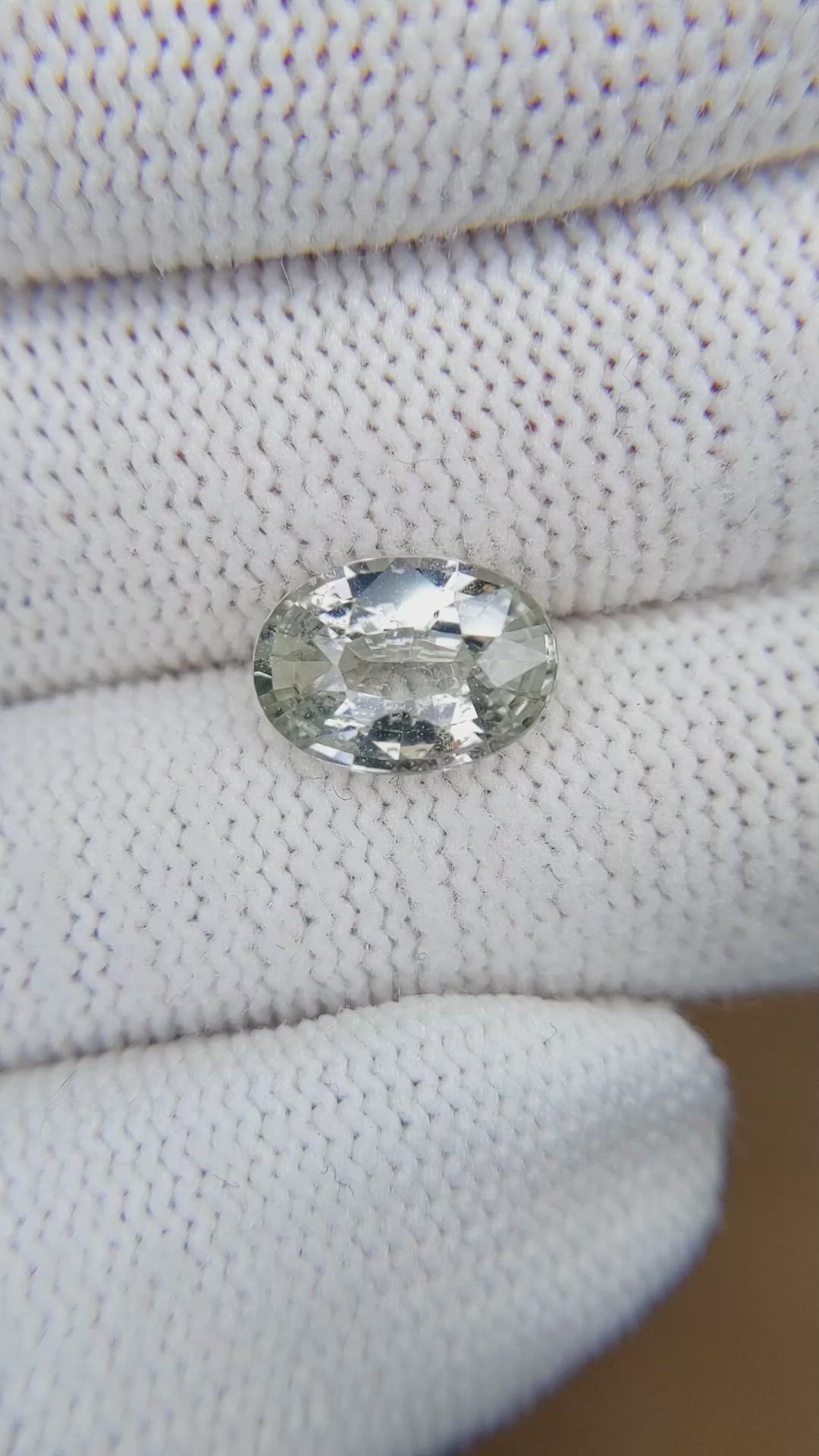 2.97 Ct. Grey Sapphire from Ceylon (Sri Lanka) Size Video