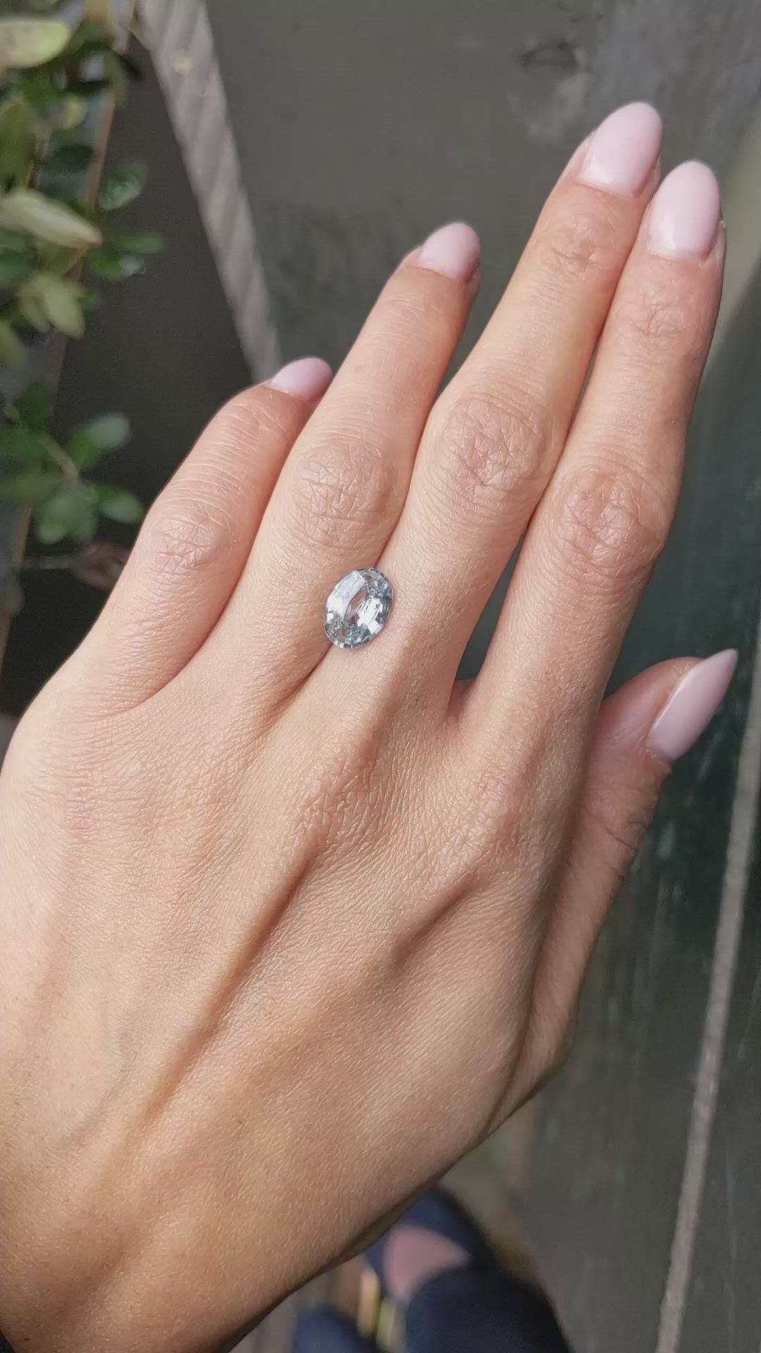 2.97 Ct. Grey Sapphire from Ceylon (Sri Lanka) Size Video