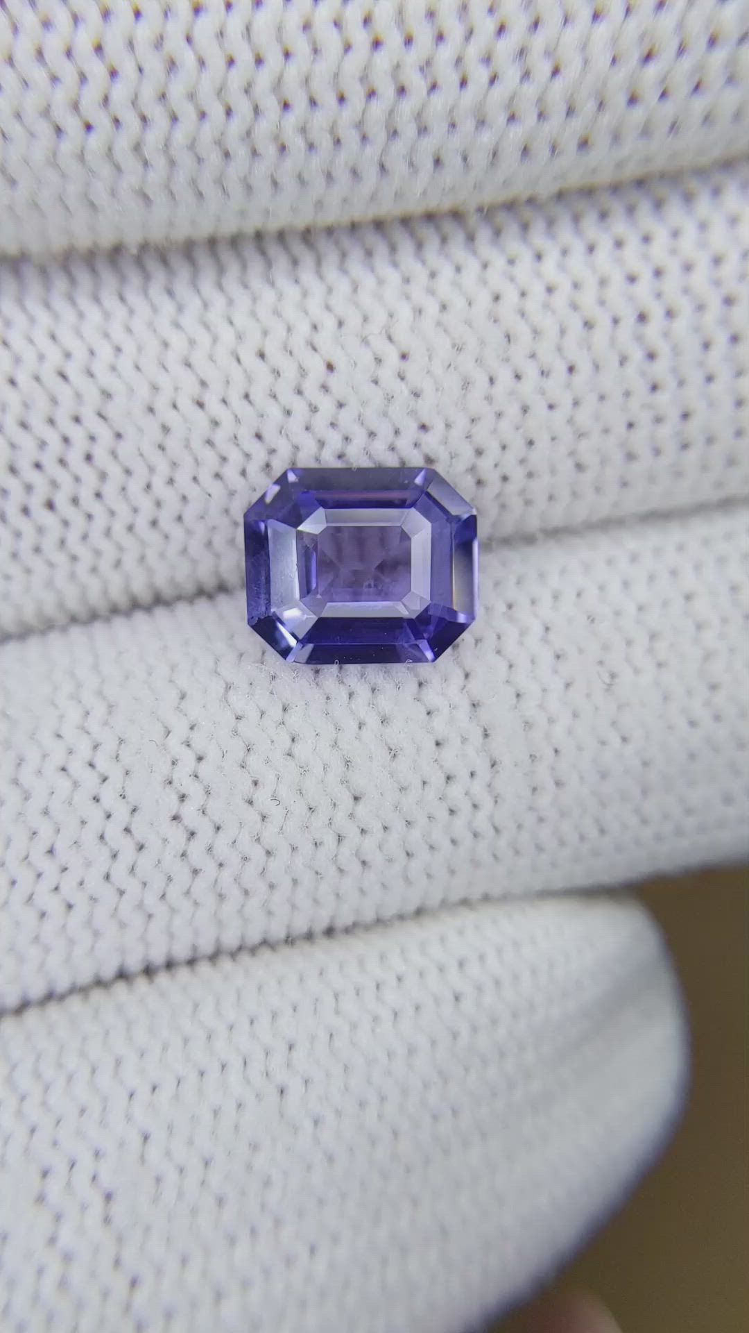 2.65 Ct. Violet Sapphire from Ceylon (Sri Lanka) Size Video