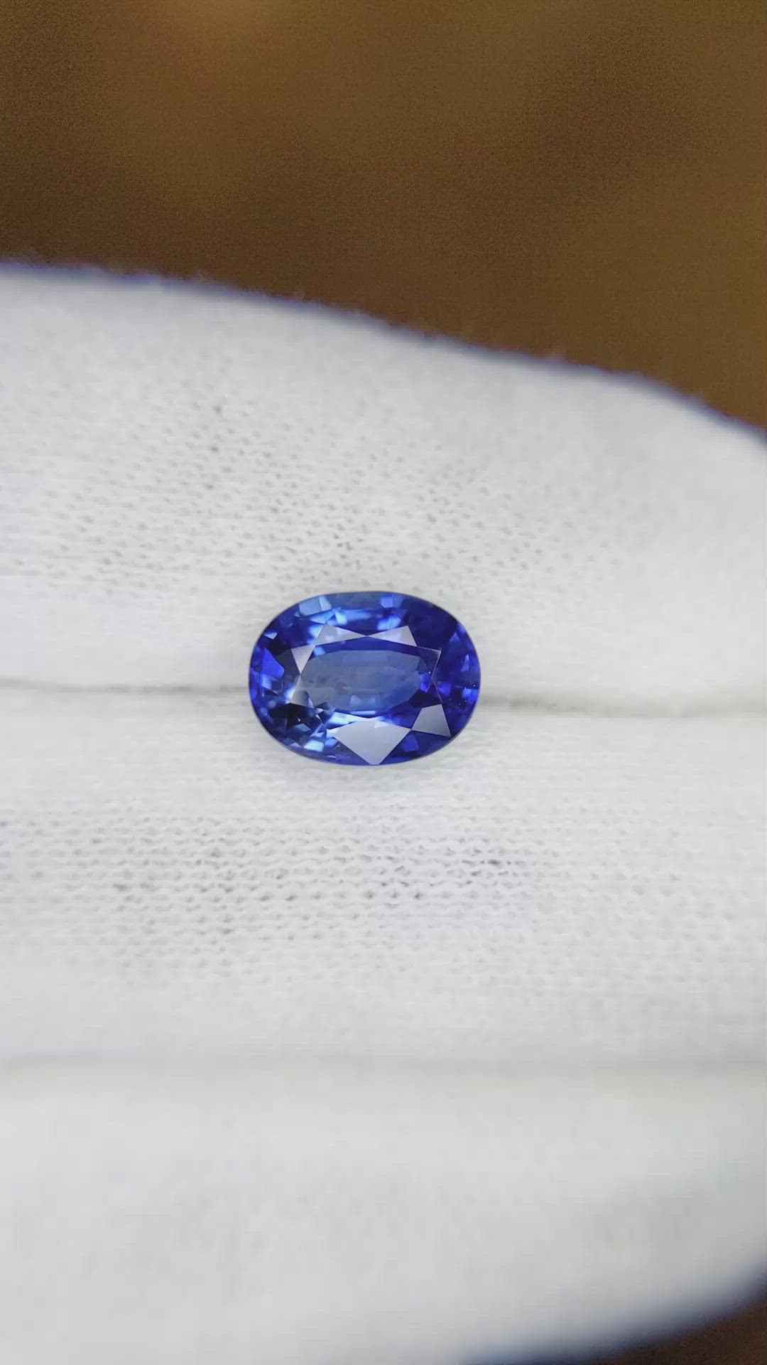 2.38 Ct. Blue Sapphire from Ceylon (Sri Lanka) Size Video