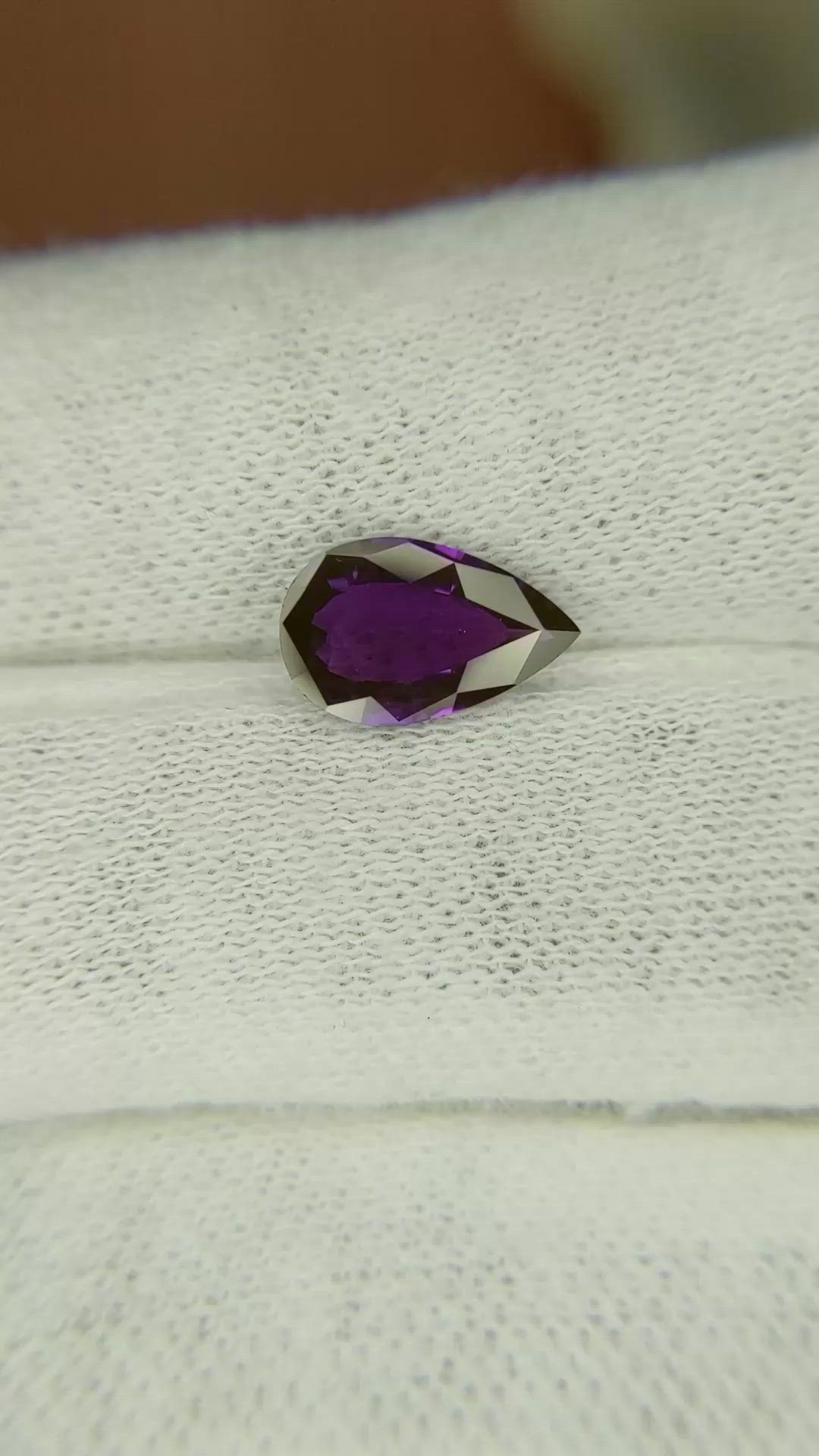1.83 Ct. Color Change Sapphire from Ceylon (Sri Lanka) Size Video