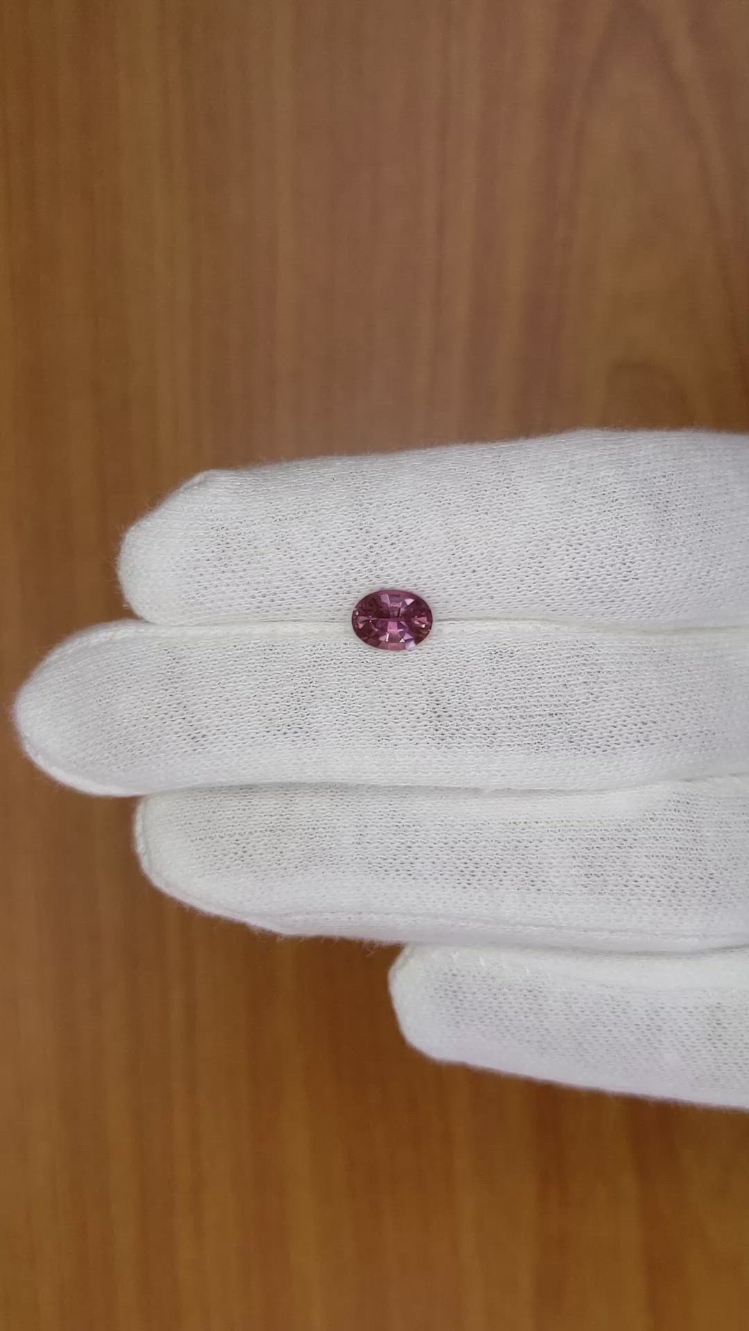 1.26 Ct. Reddish Pink Sapphire from Ceylon (Sri Lanka) Size Video