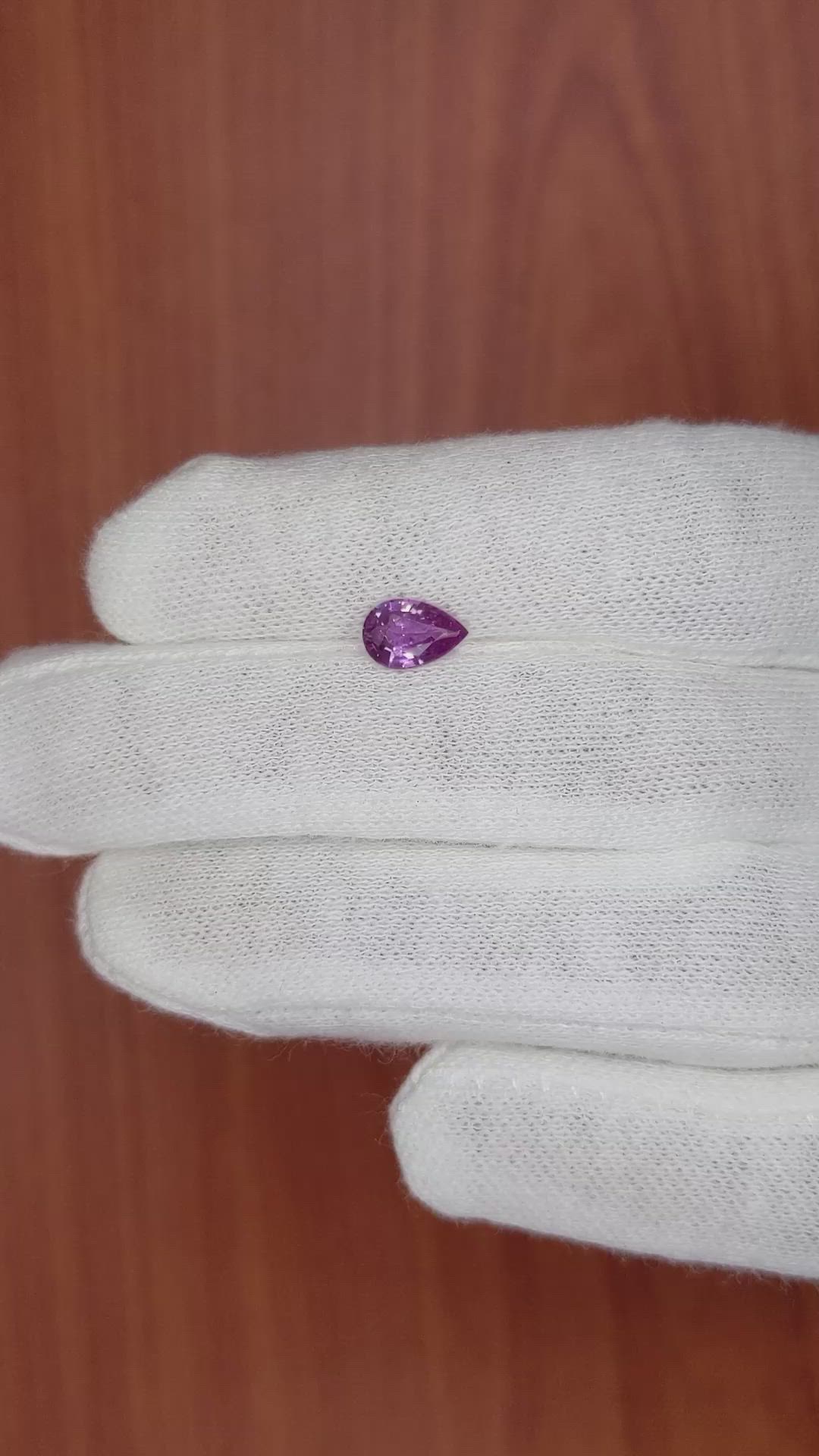 0.97 Ct. Sapphire from Ceylon (Sri Lanka) Size Video