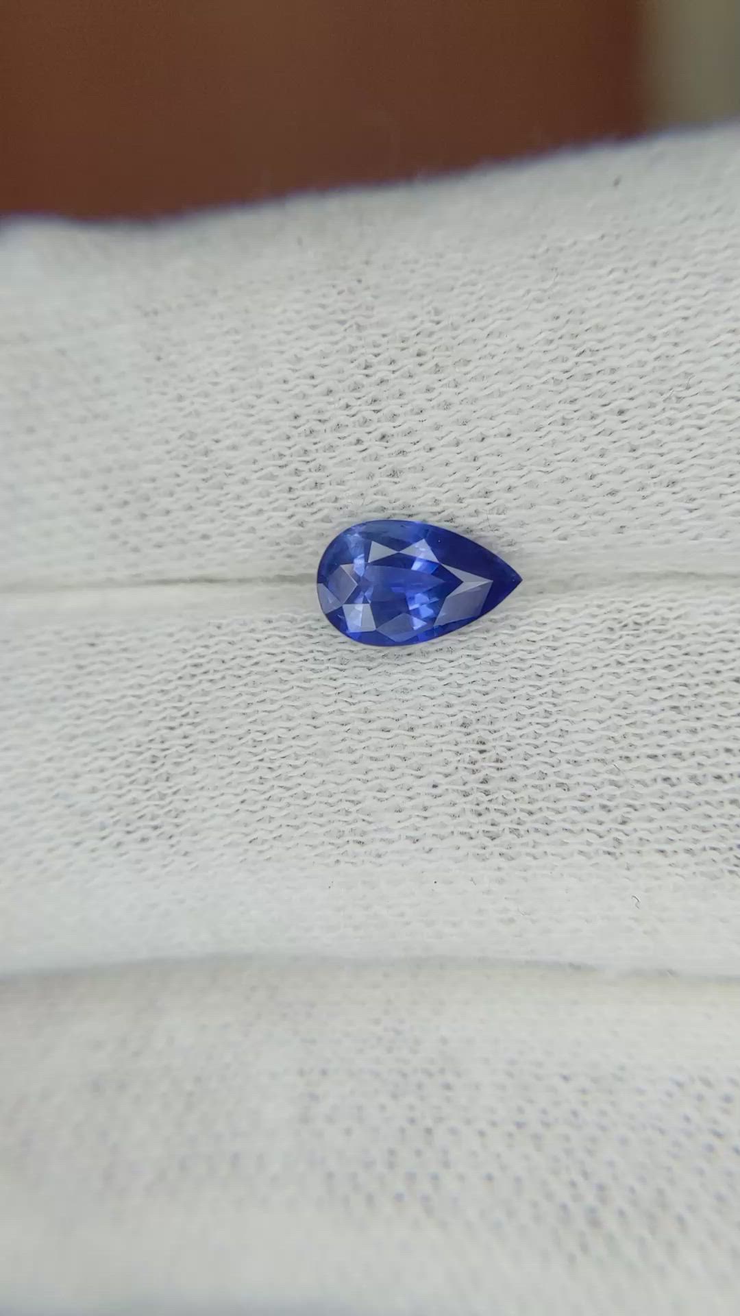 1.12 Ct. Blue Sapphire from Ceylon (Sri Lanka) Size Video