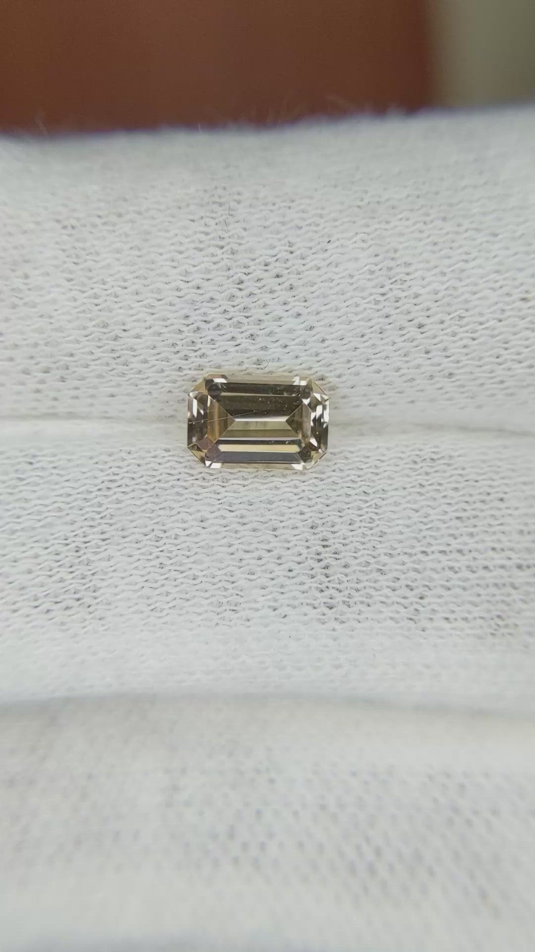 1.40 Ct. Peach Sapphire from Ceylon (Sri Lanka) Size Video