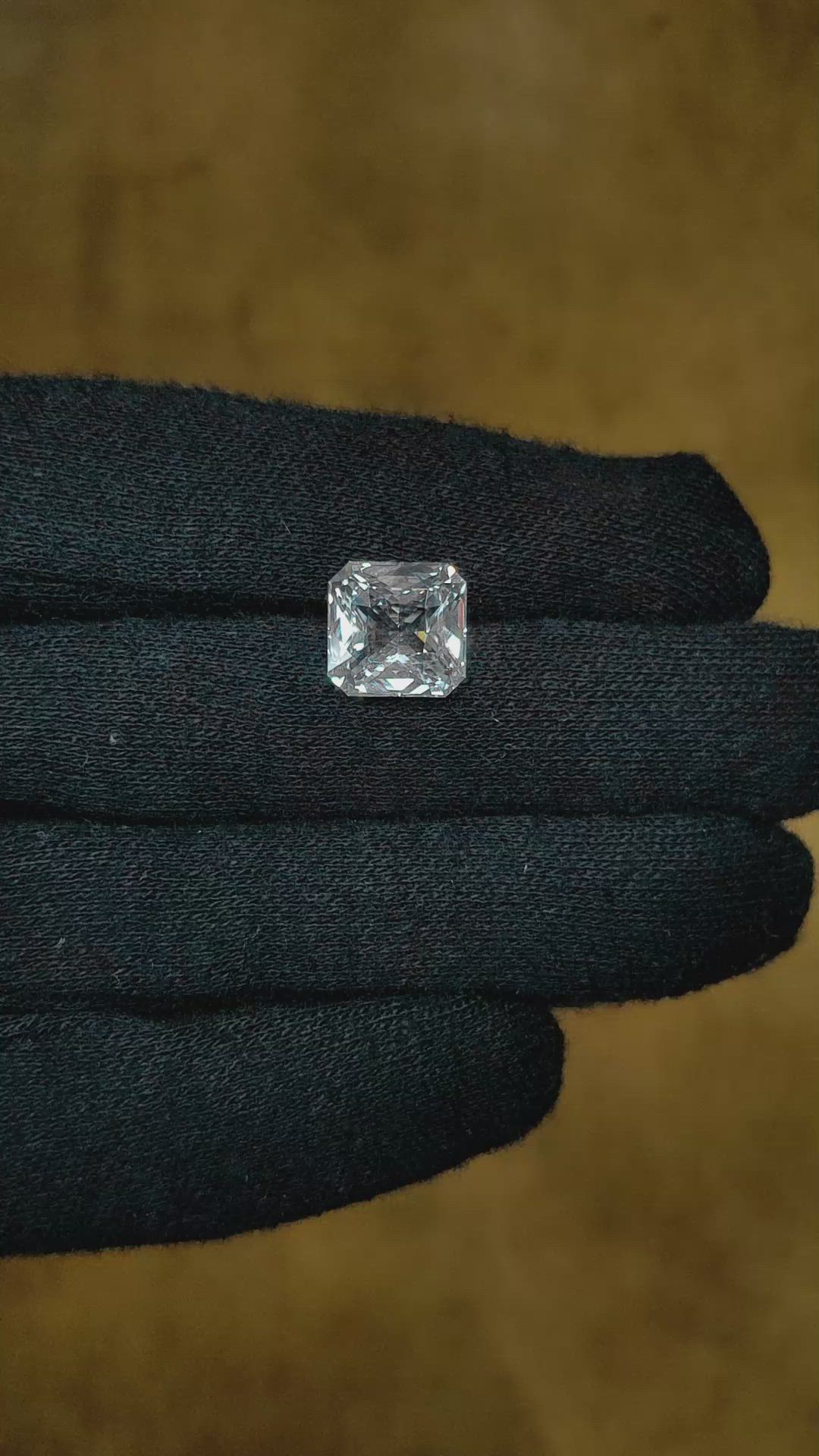 5.56 Ct. White Sapphire from Ceylon (Sri Lanka) Size Video